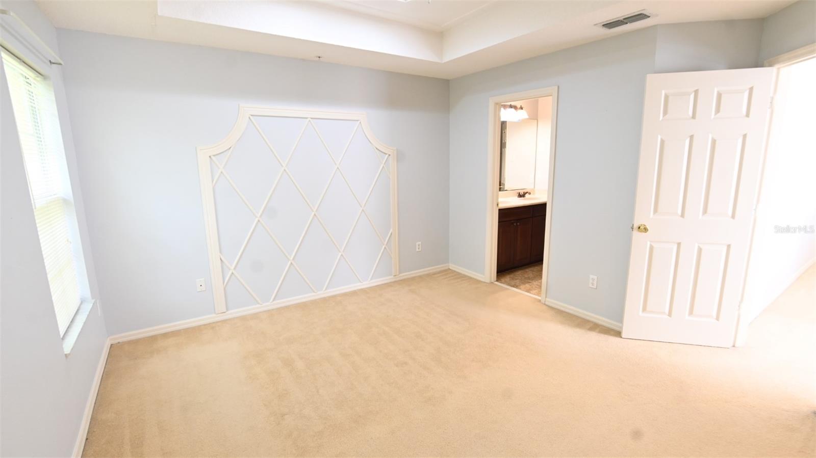 Image 19 of 26 For 9363 Strongbark Lane