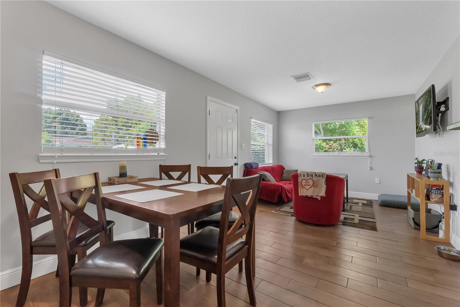 Image 3 of 40 For 900 Wurst Road