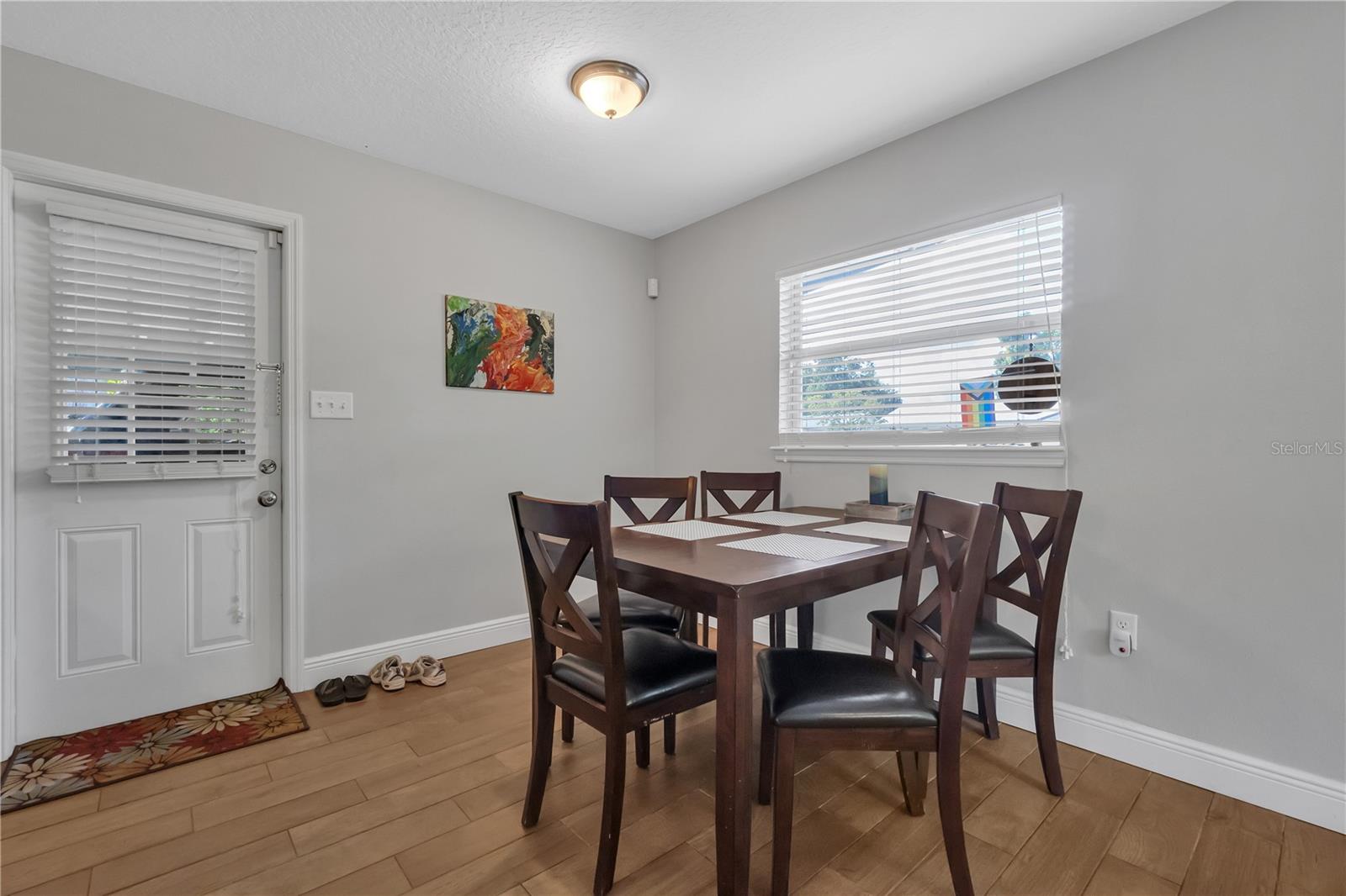 Image 7 of 40 For 900 Wurst Road