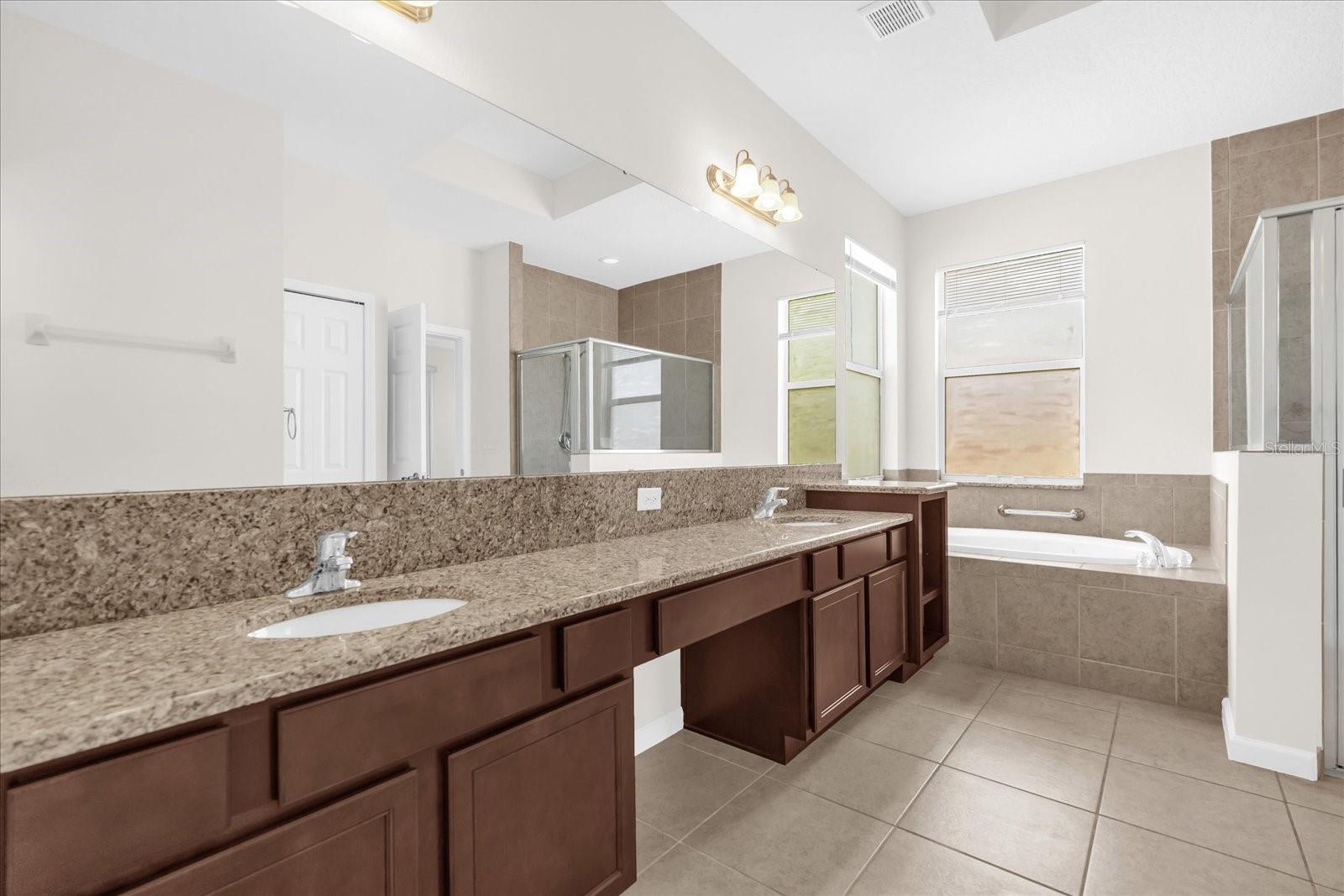 Image 10 of 29 For 16780 Meadows Street