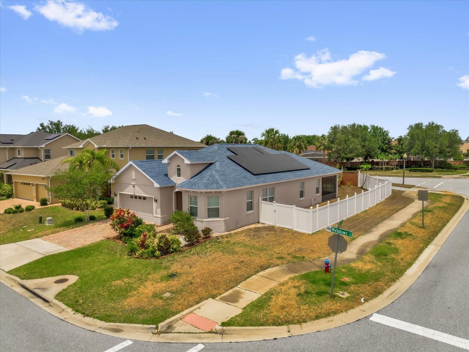 Image 3 of 29 For 16780 Meadows Street