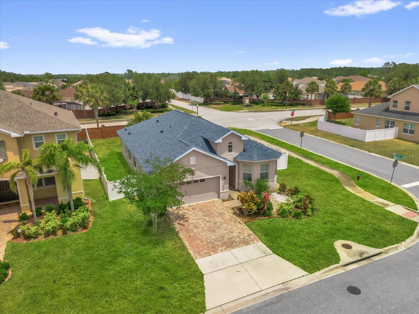 Image 4 of 29 For 16780 Meadows Street