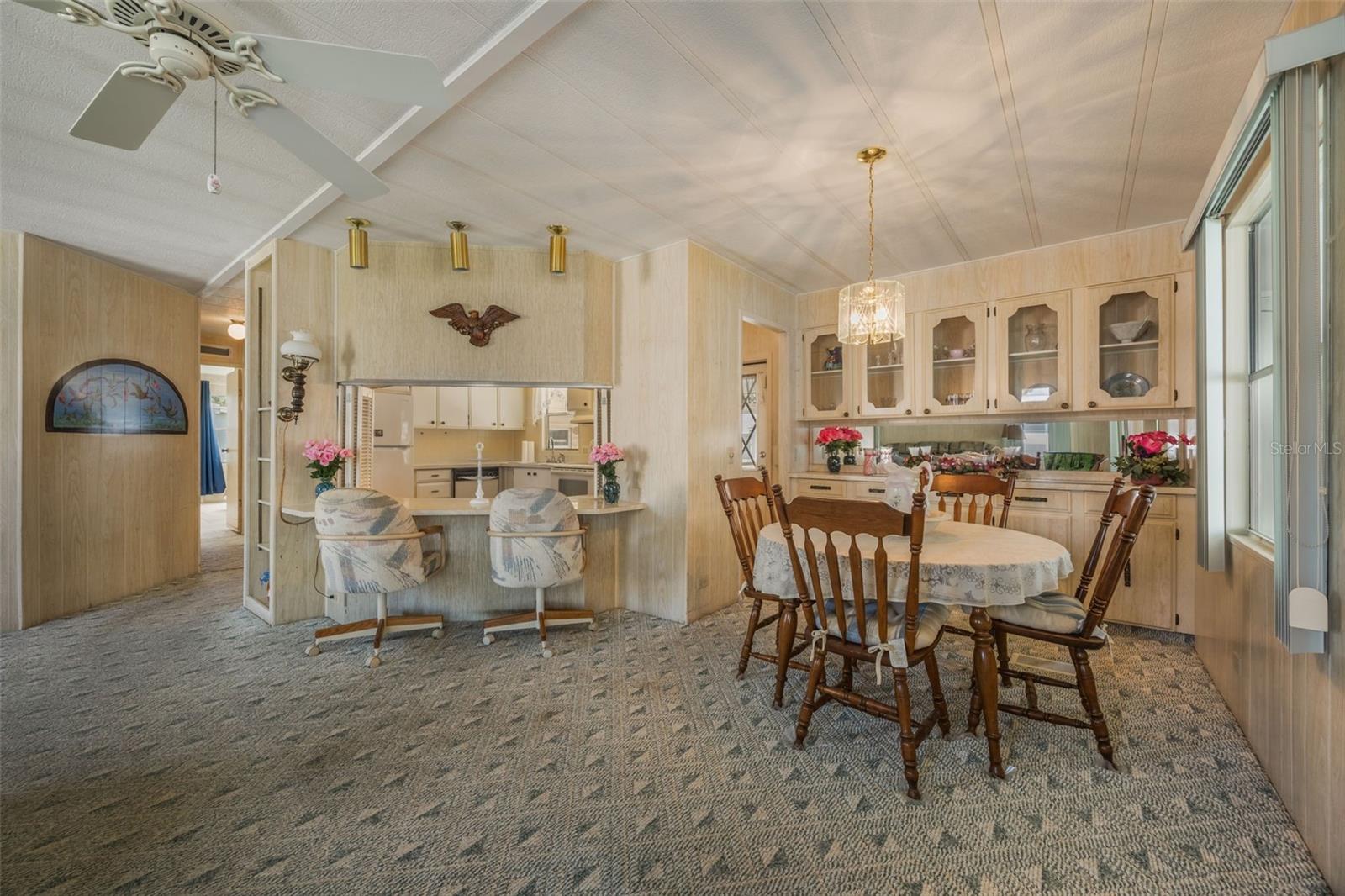 Image 12 of 49 For 208 Palm Meadows Drive