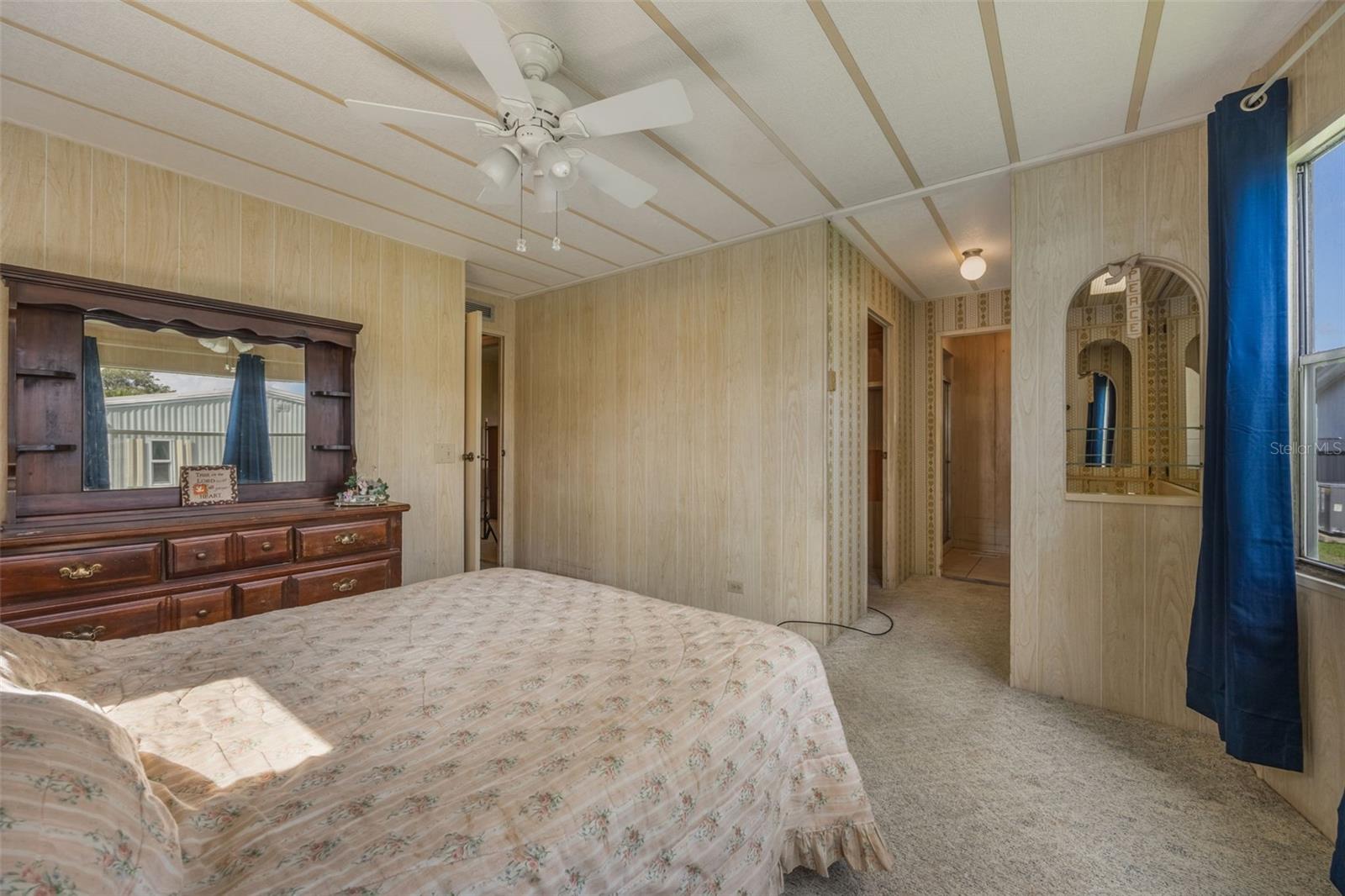 Image 20 of 49 For 208 Palm Meadows Drive