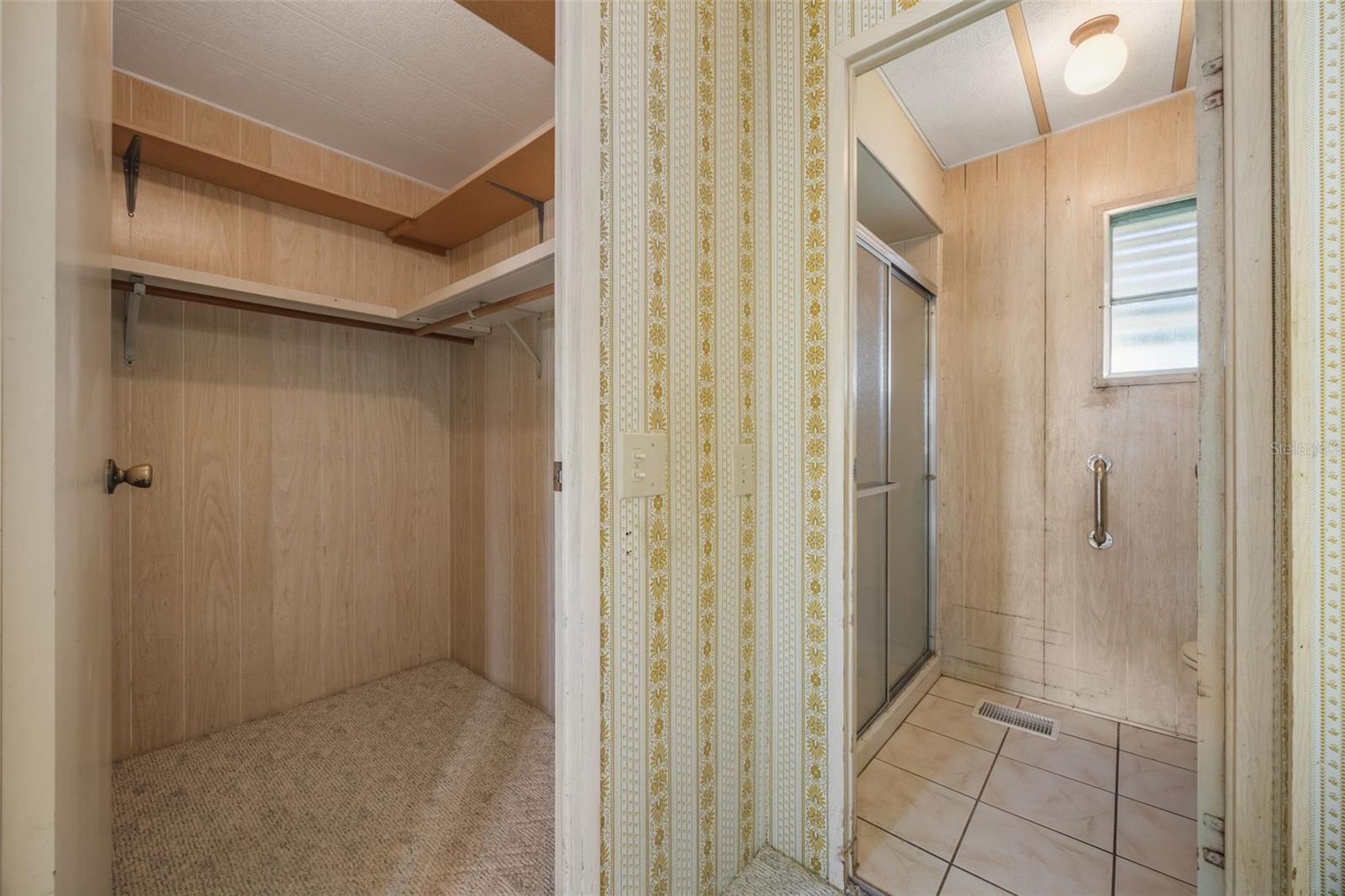 Image 24 of 49 For 208 Palm Meadows Drive