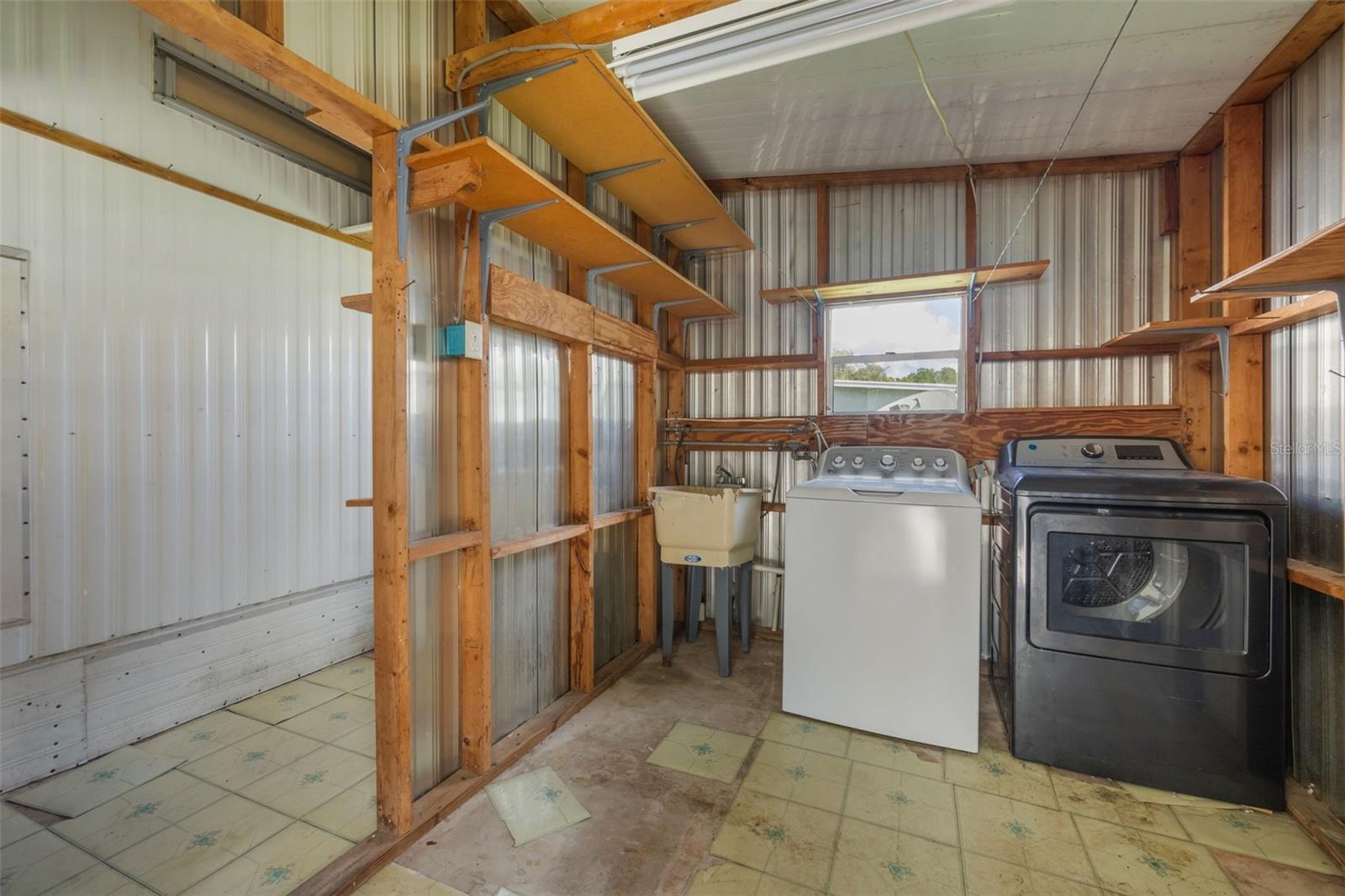 Image 33 of 49 For 208 Palm Meadows Drive