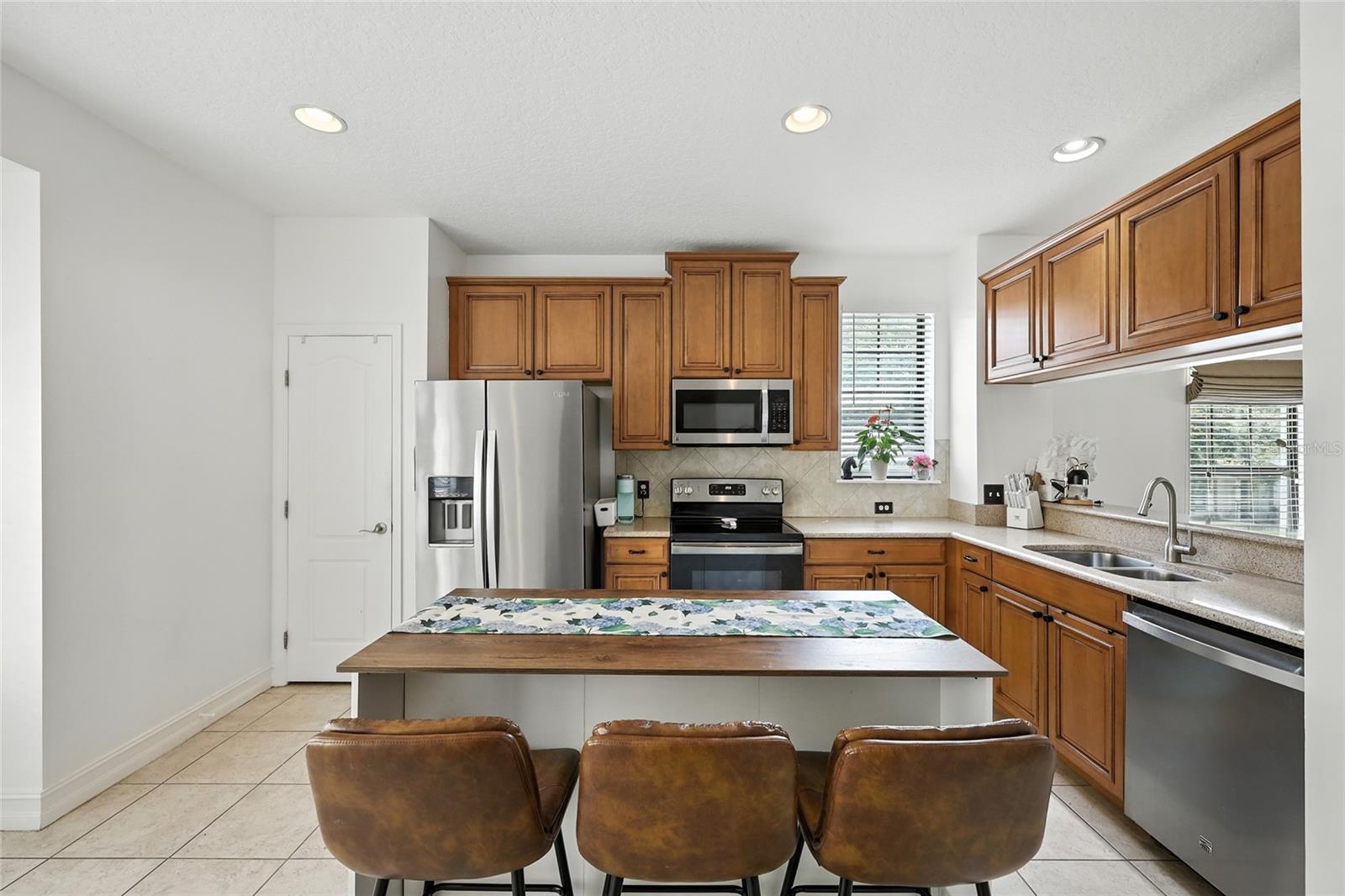 Image 22 of 42 For 3700 Messina Drive