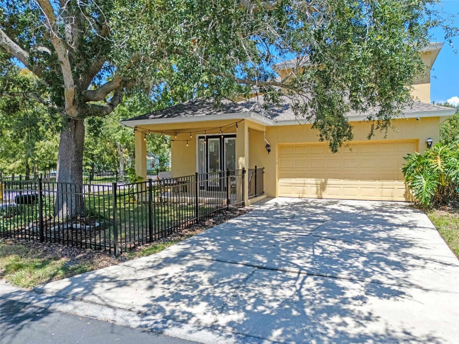 Image 30 of 42 For 724 Chase Oaks Court