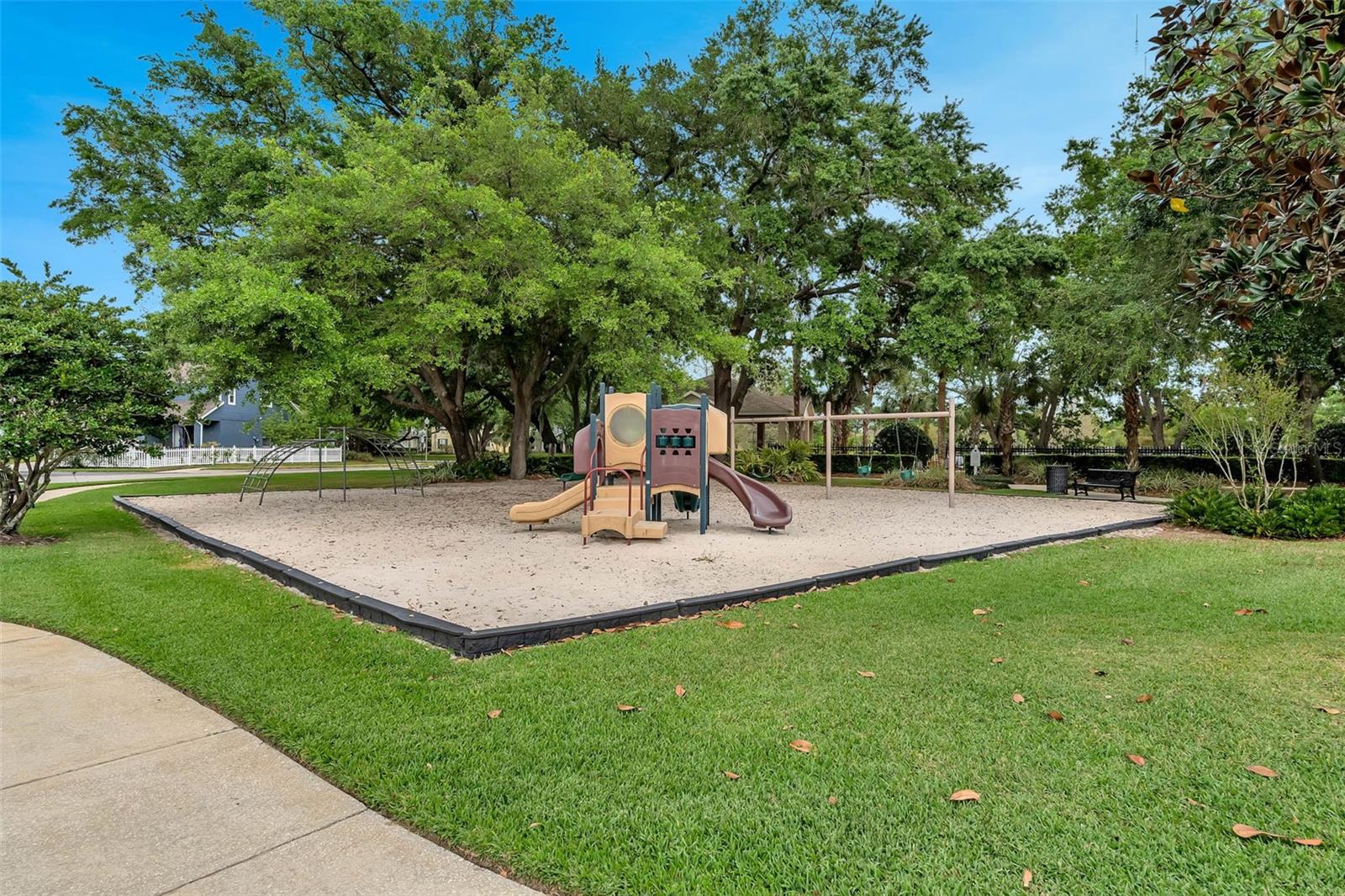 Image 32 of 42 For 724 Chase Oaks Court