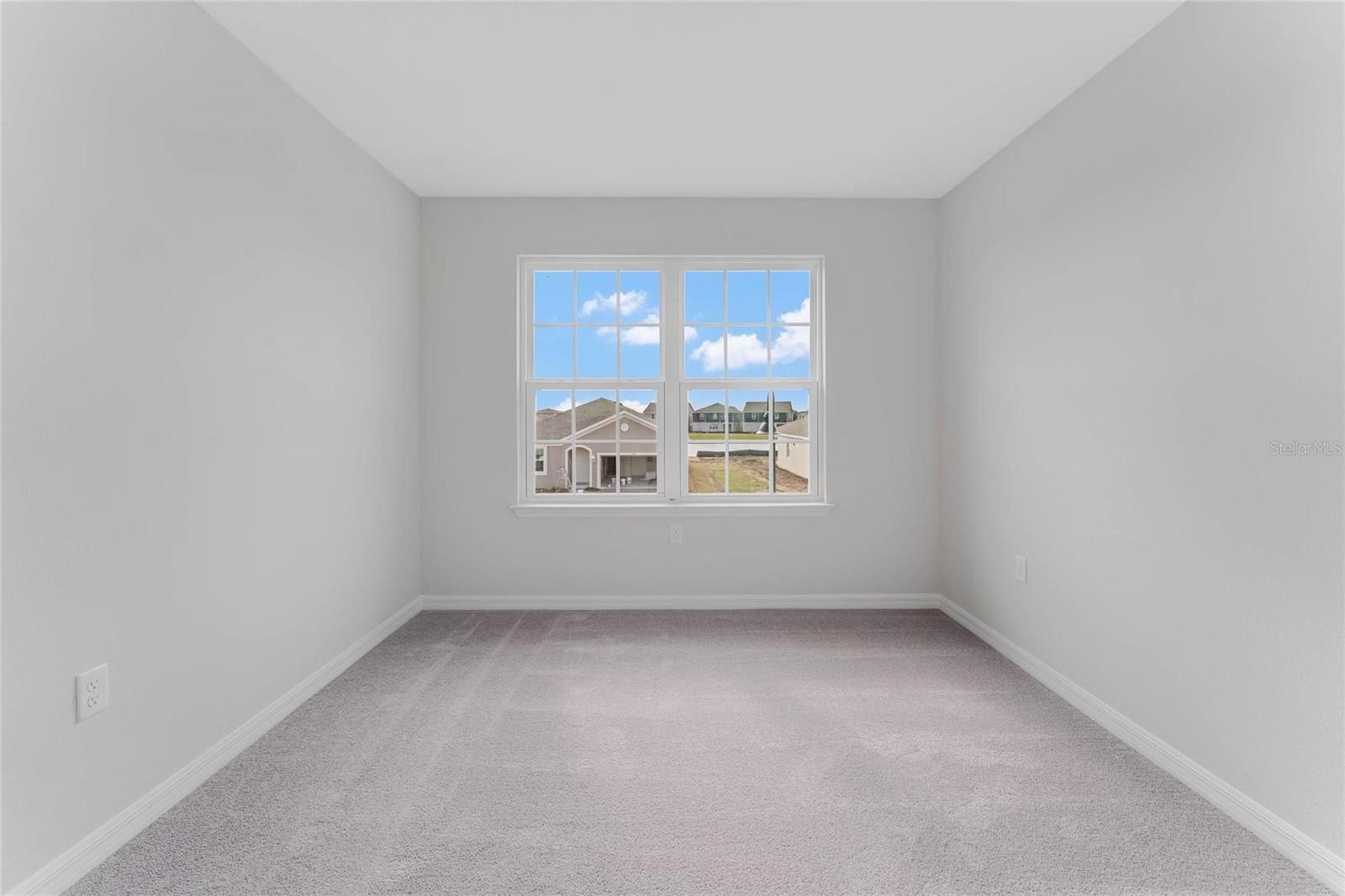 Image 21 of 33 For 12995 Trovita Drive