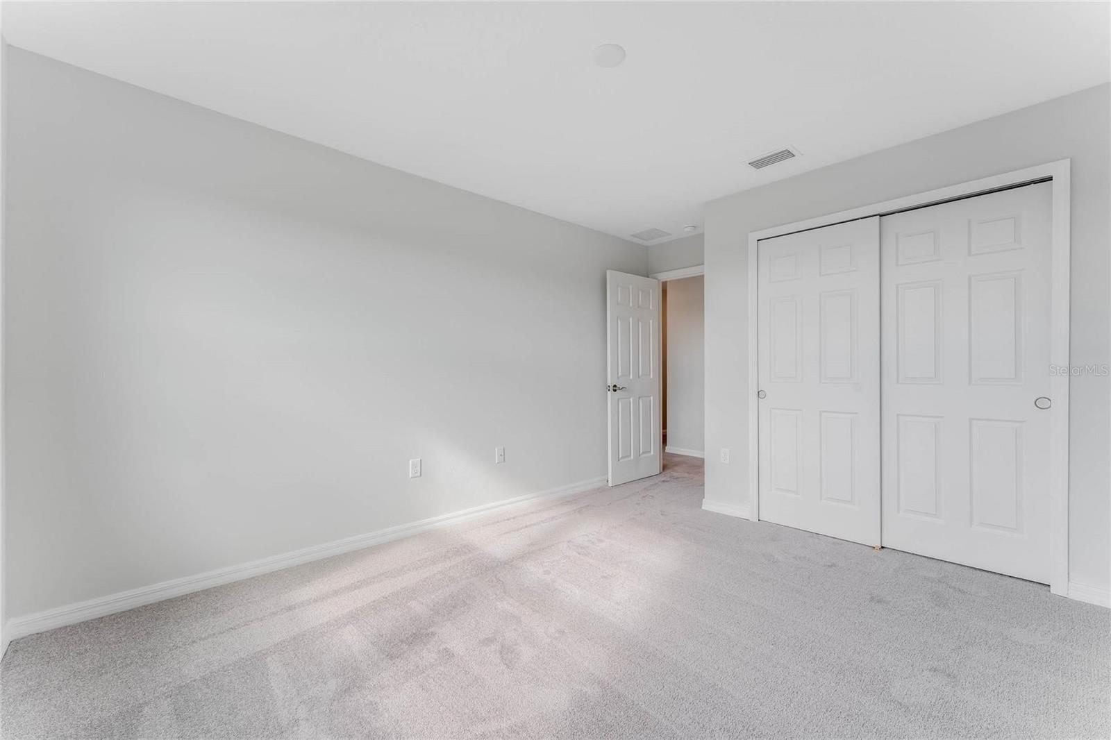 Image 22 of 33 For 12995 Trovita Drive