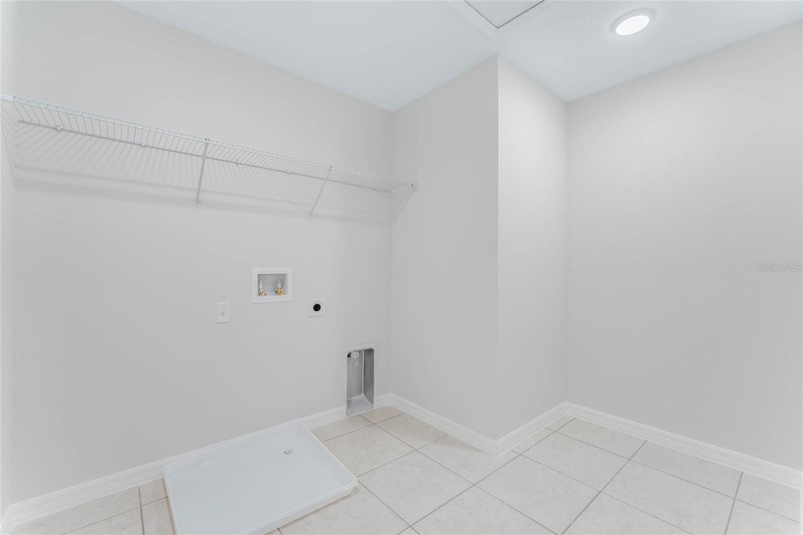 Image 27 of 33 For 12995 Trovita Drive