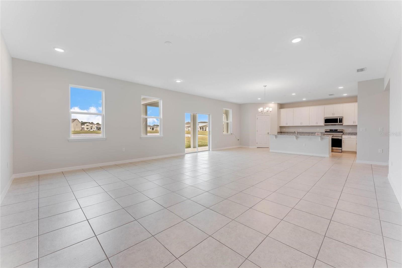 Image 8 of 33 For 12995 Trovita Drive