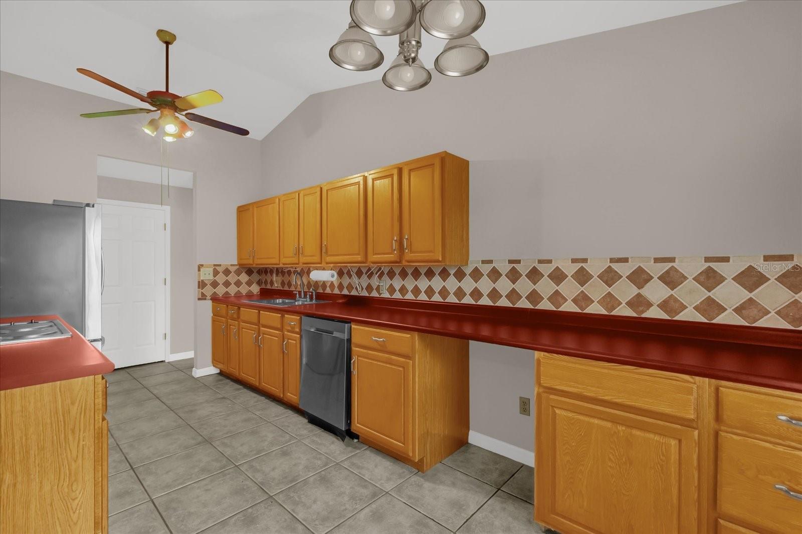 Image 26 of 30 For 203 Larkspur Court