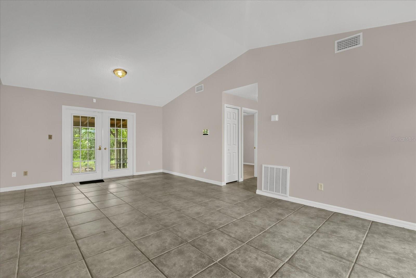 Image 28 of 30 For 203 Larkspur Court