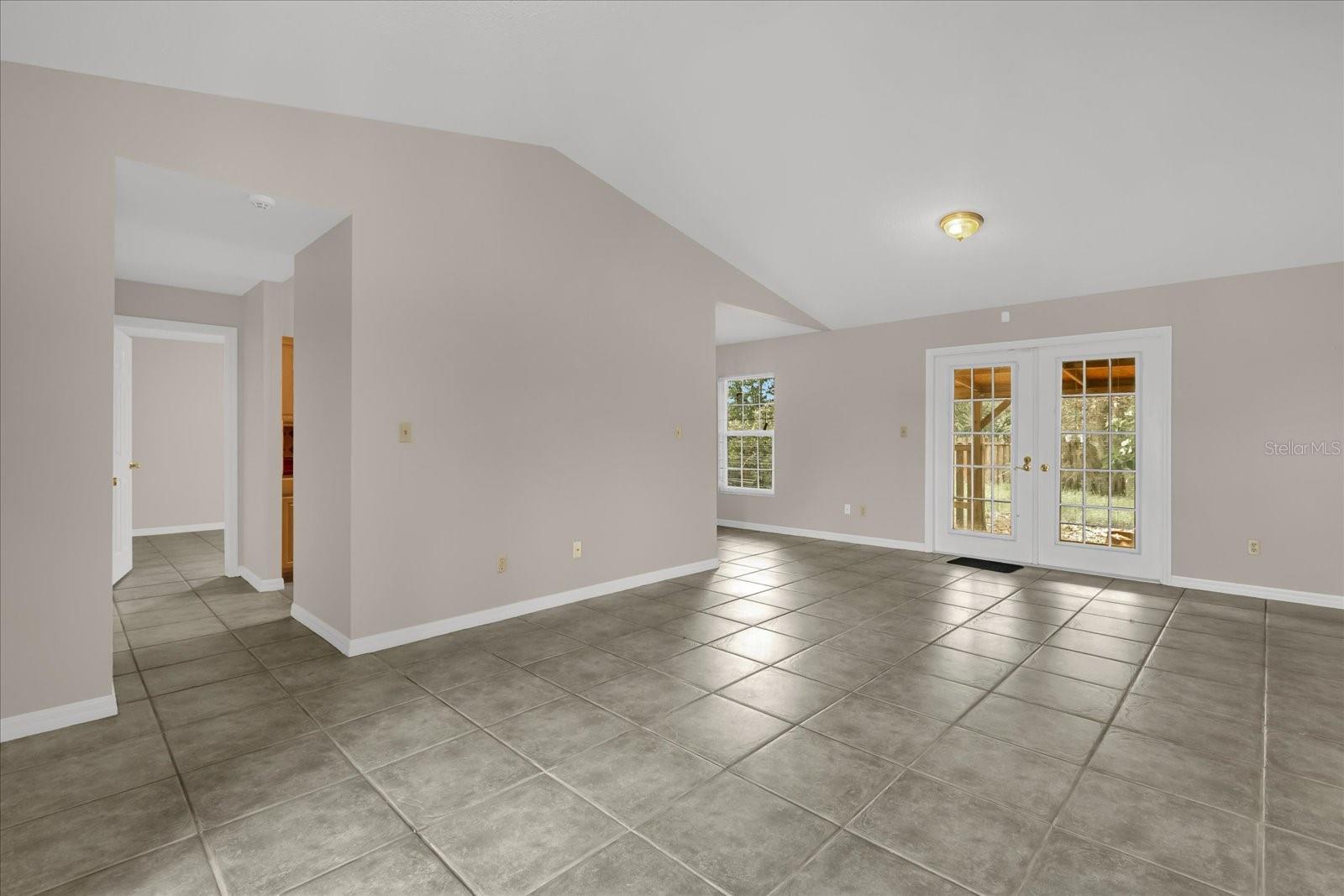 Image 29 of 30 For 203 Larkspur Court