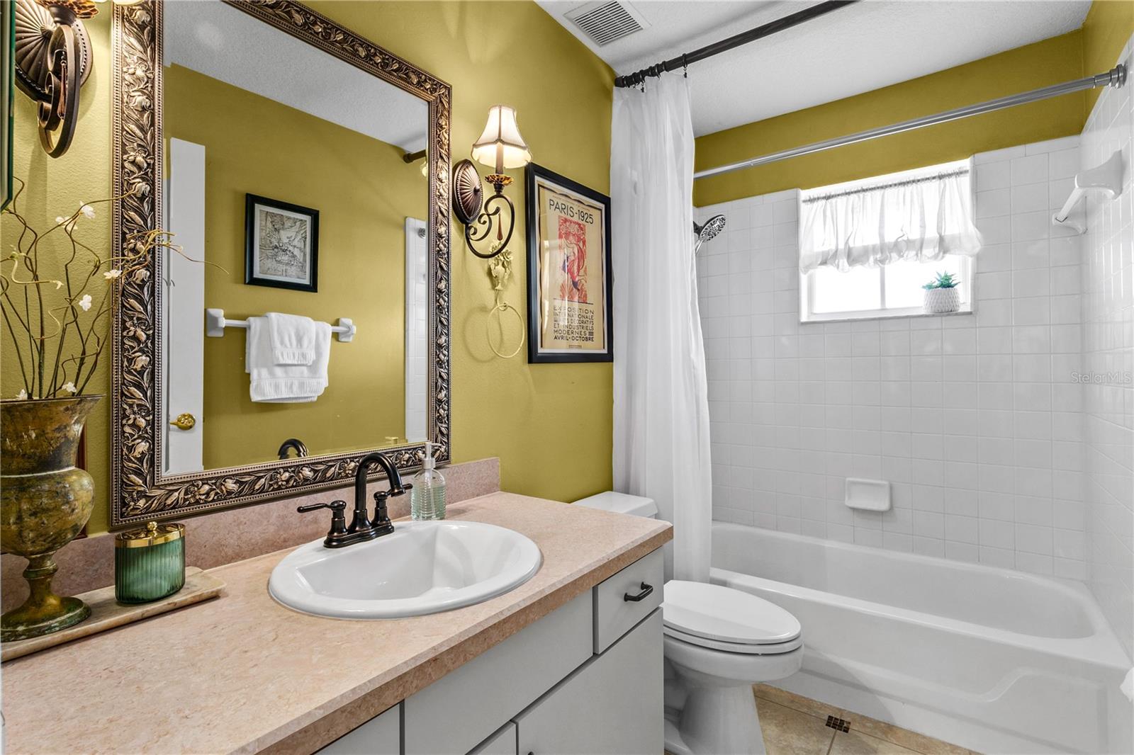 Image 14 of 37 For 14634 Pointe East Trail