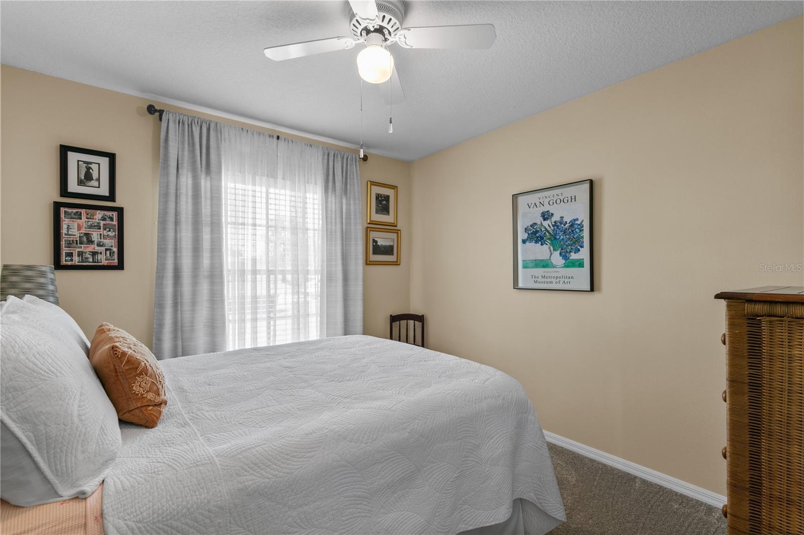 Image 16 of 37 For 14634 Pointe East Trail