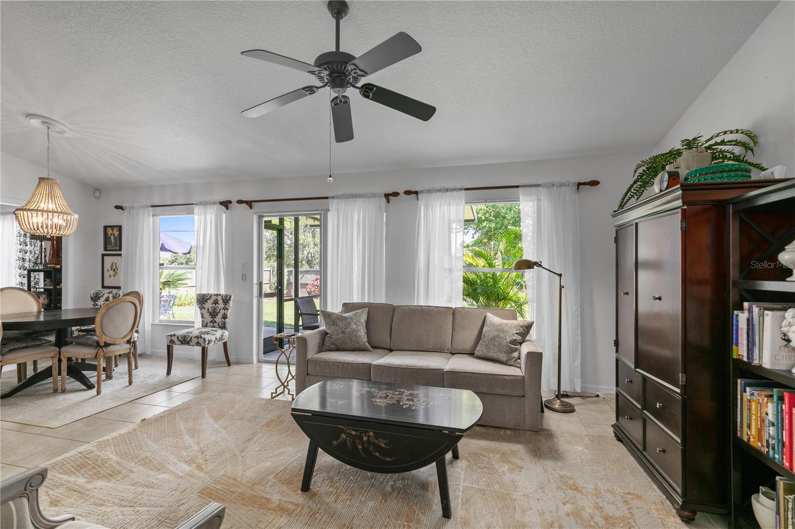 Image 3 of 37 For 14634 Pointe East Trail