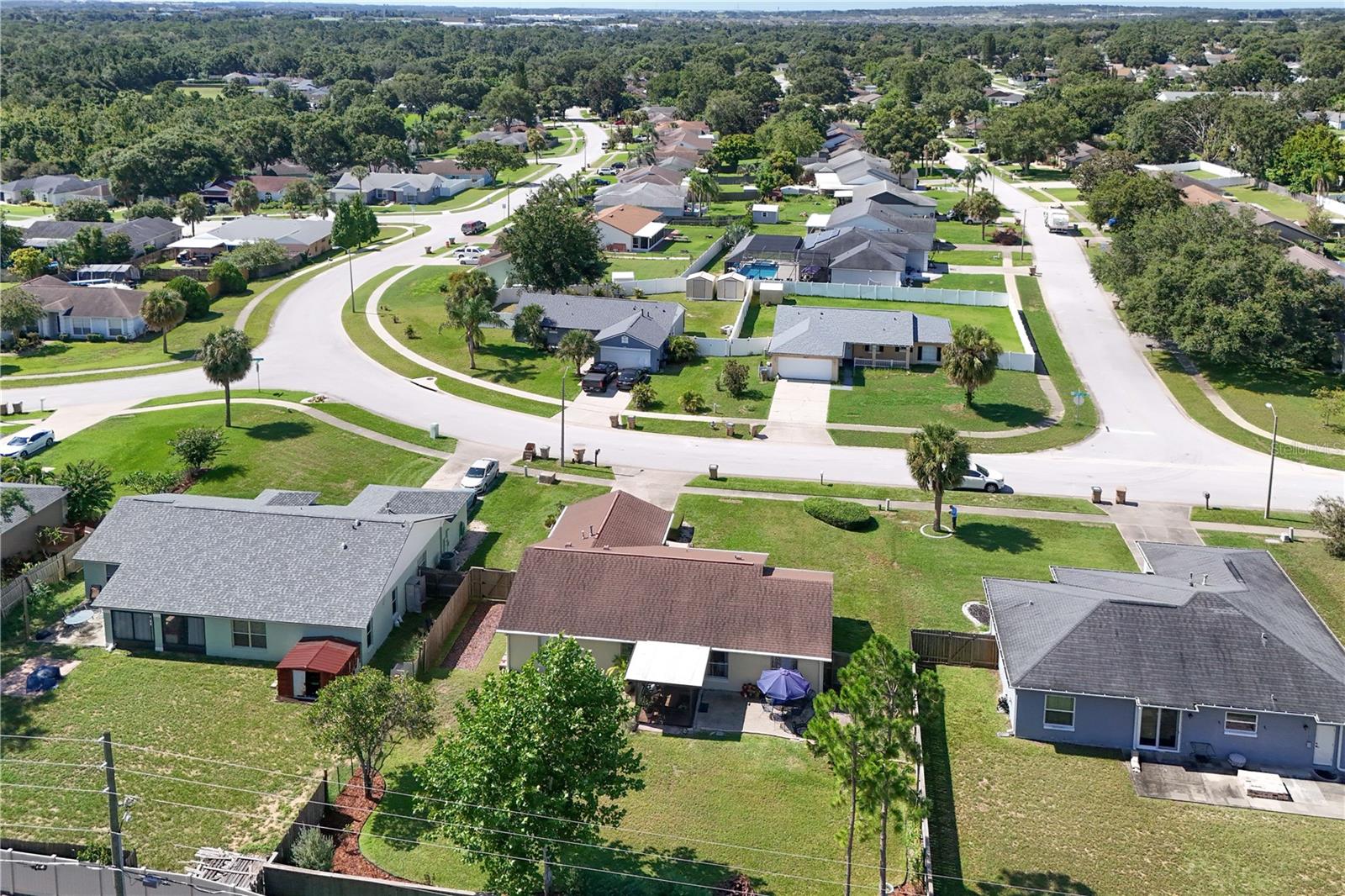 Image 32 of 37 For 14634 Pointe East Trail