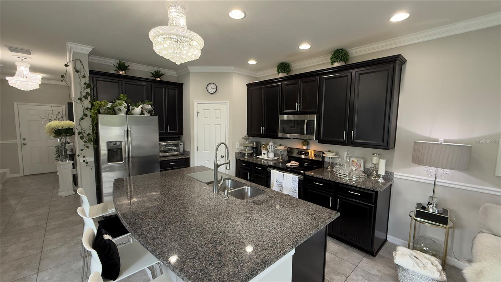 Image 11 of 36 For 7216 Grand Elm Drive