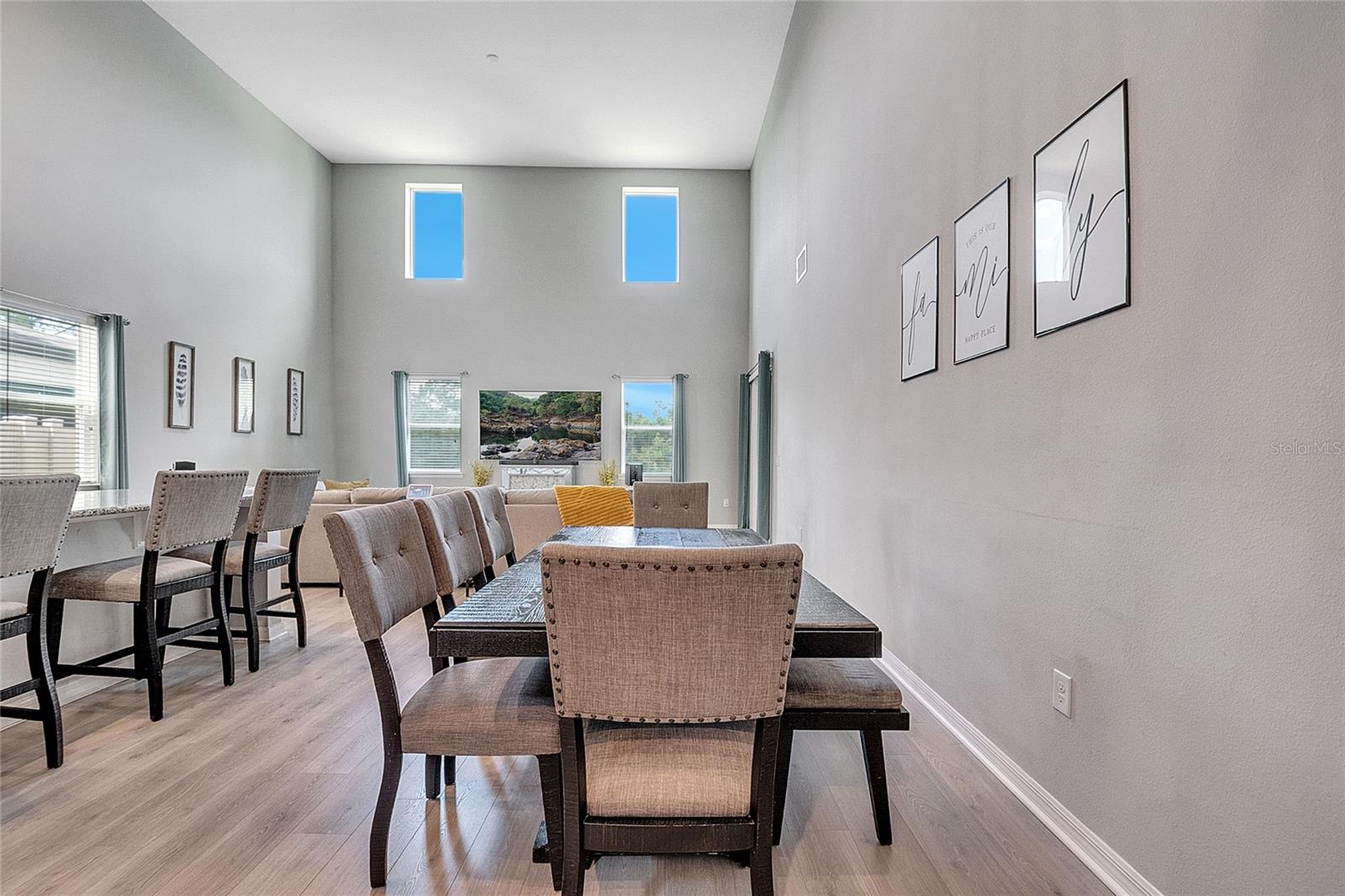 Image 11 of 49 For 5455 Carrara Court