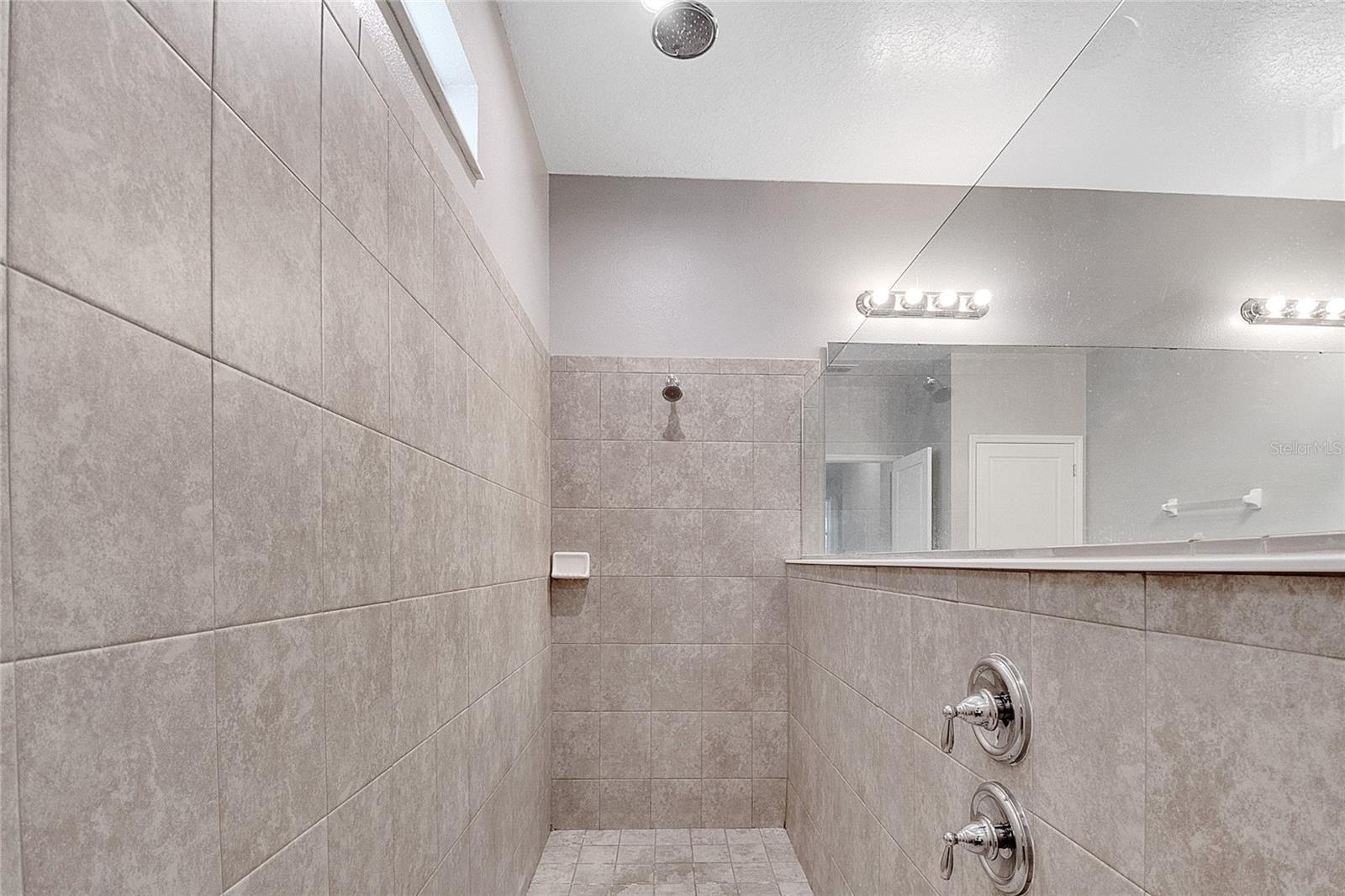 Image 24 of 49 For 5455 Carrara Court