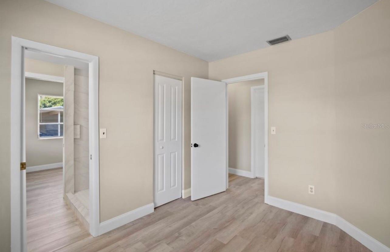 Image 13 of 29 For 2450 Cardena Avenue