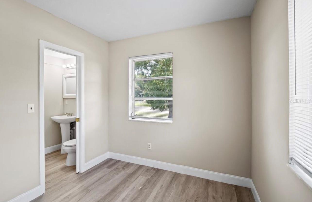 Image 15 of 29 For 2450 Cardena Avenue