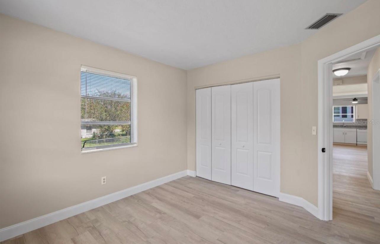 Image 18 of 29 For 2450 Cardena Avenue