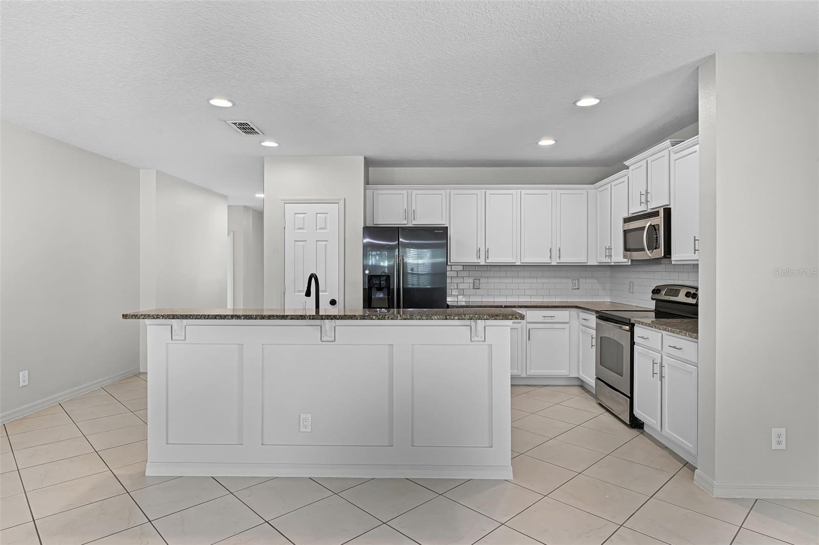 Image 9 of 45 For 10033 Stockbridge Street