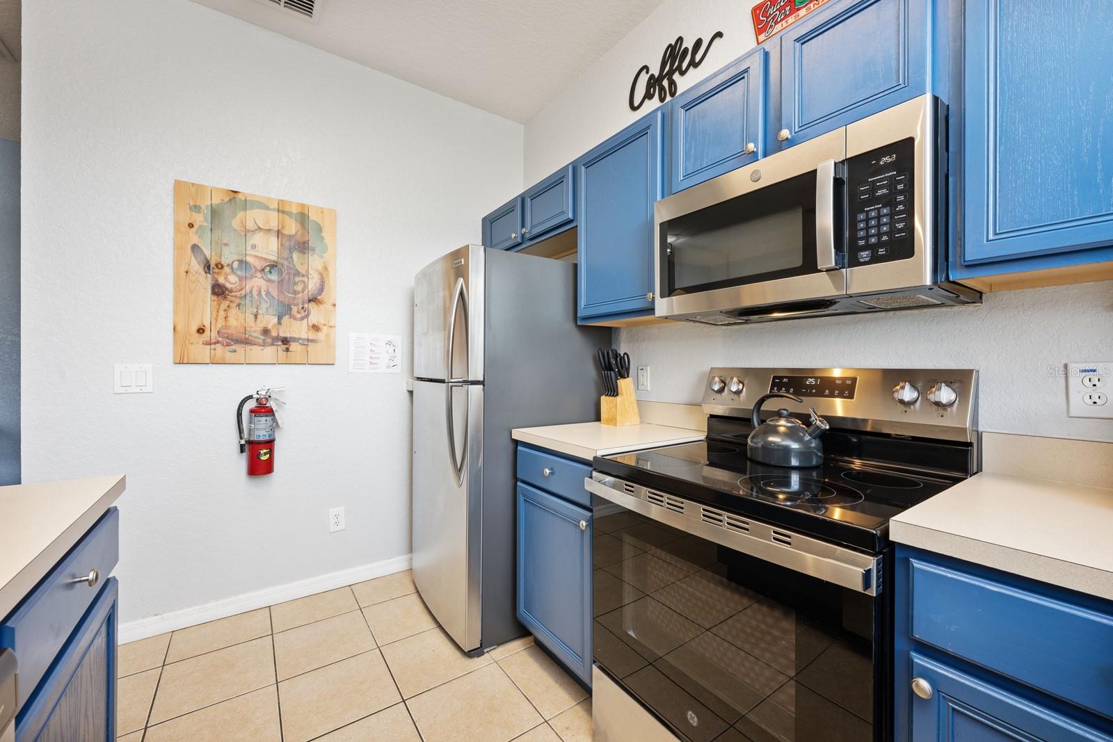 Image 6 of 25 For 2714 Calabria Avenue