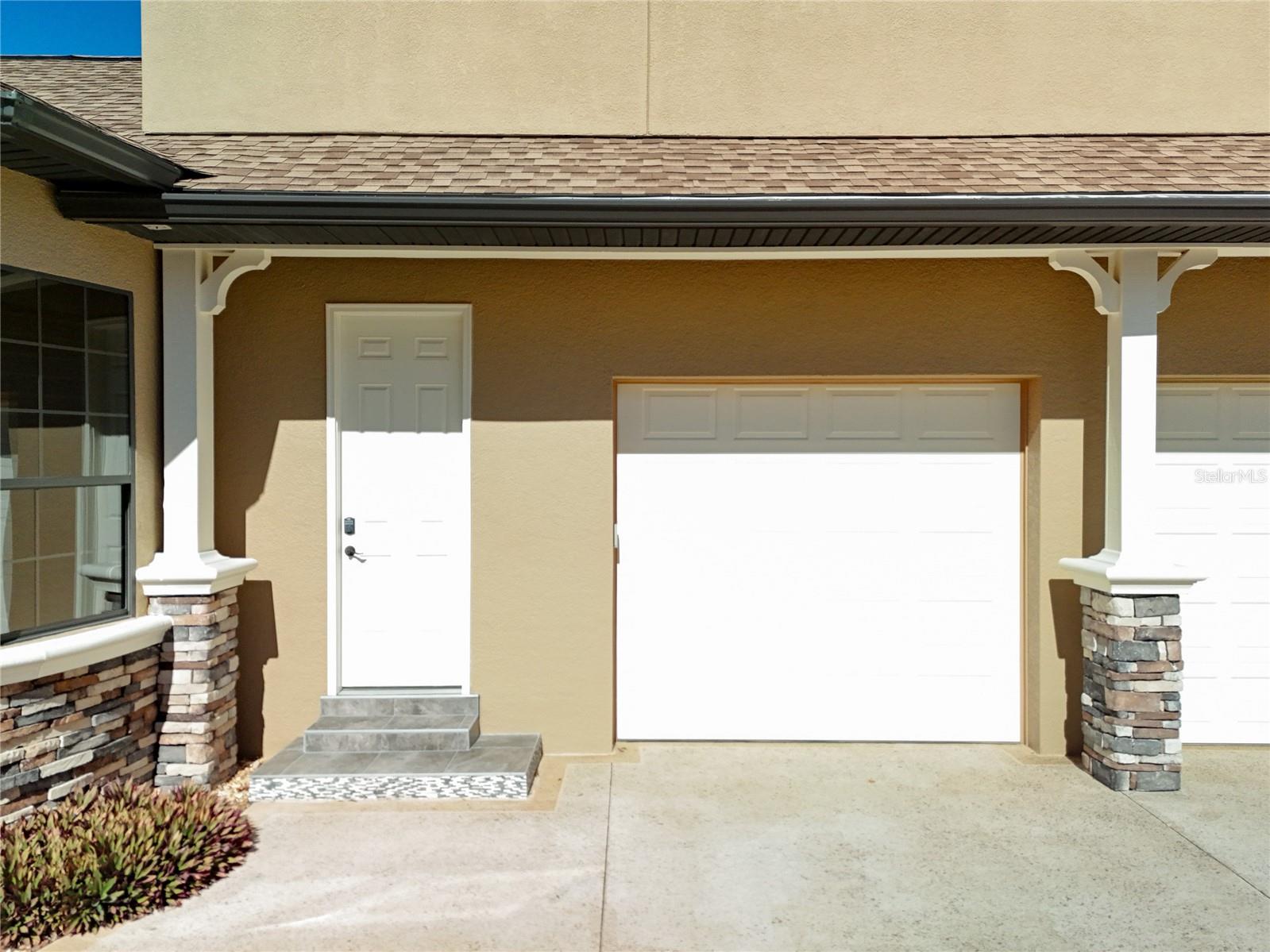 Image 10 of 95 For 38207 Sabal Way
