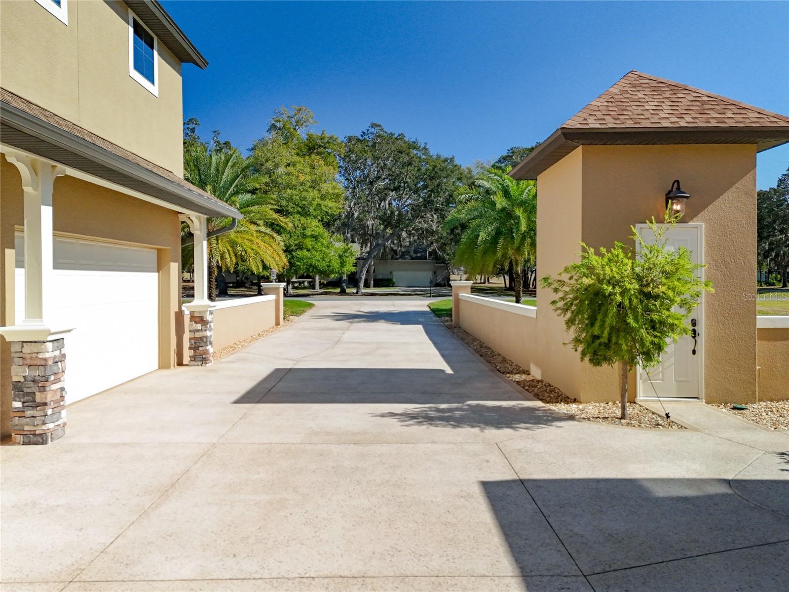 Image 7 of 95 For 38207 Sabal Way
