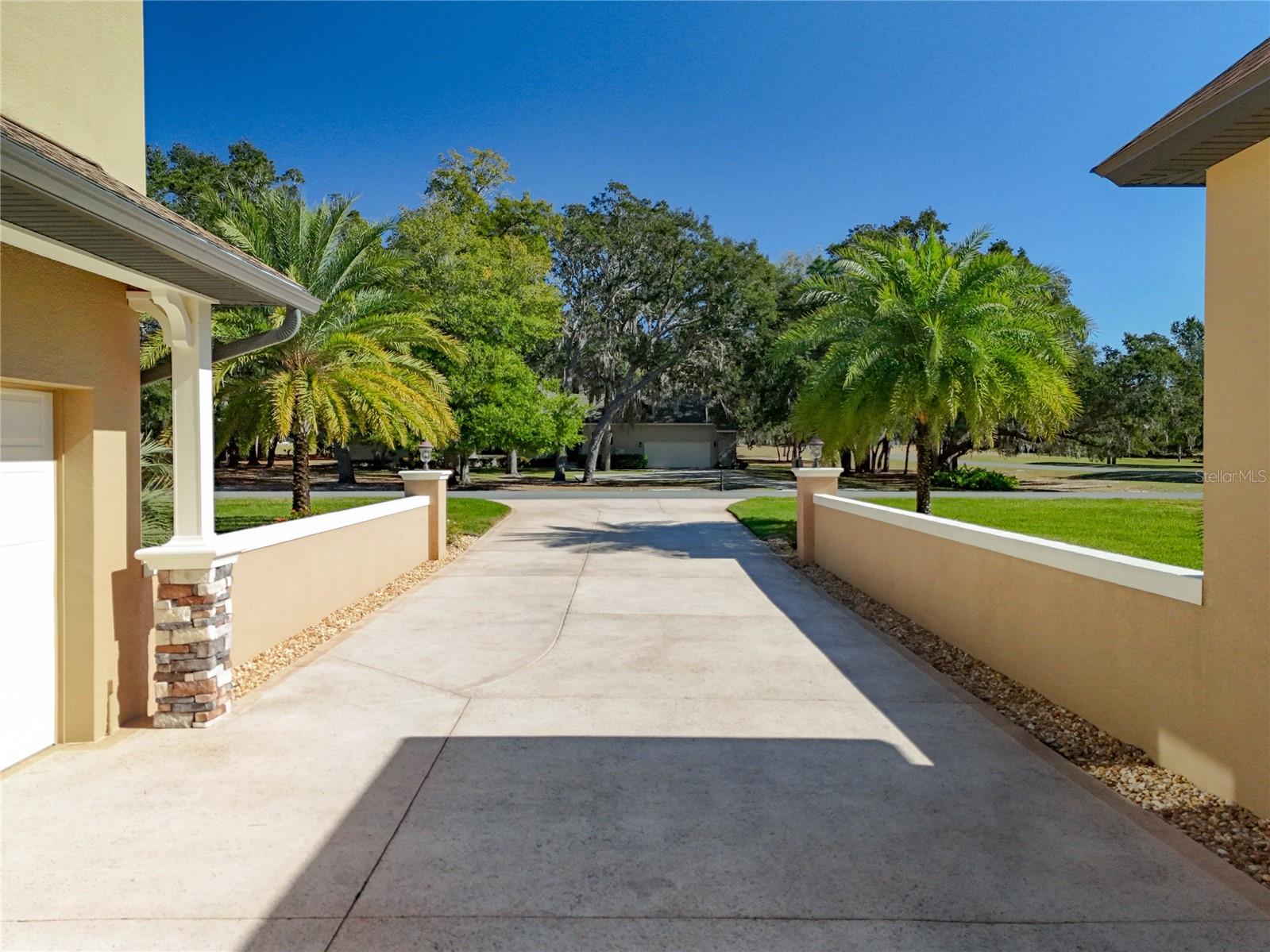 Image 8 of 95 For 38207 Sabal Way