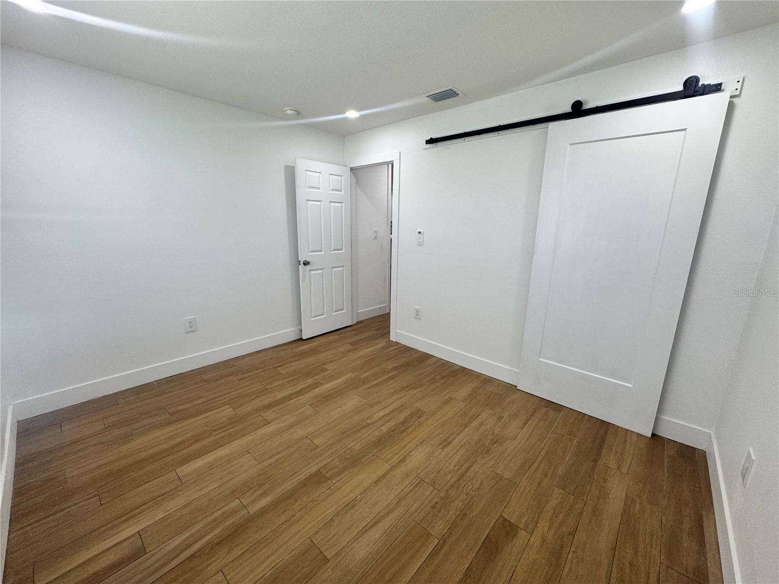 Image 14 of 23 For 2744 Botts Landing Road 1002