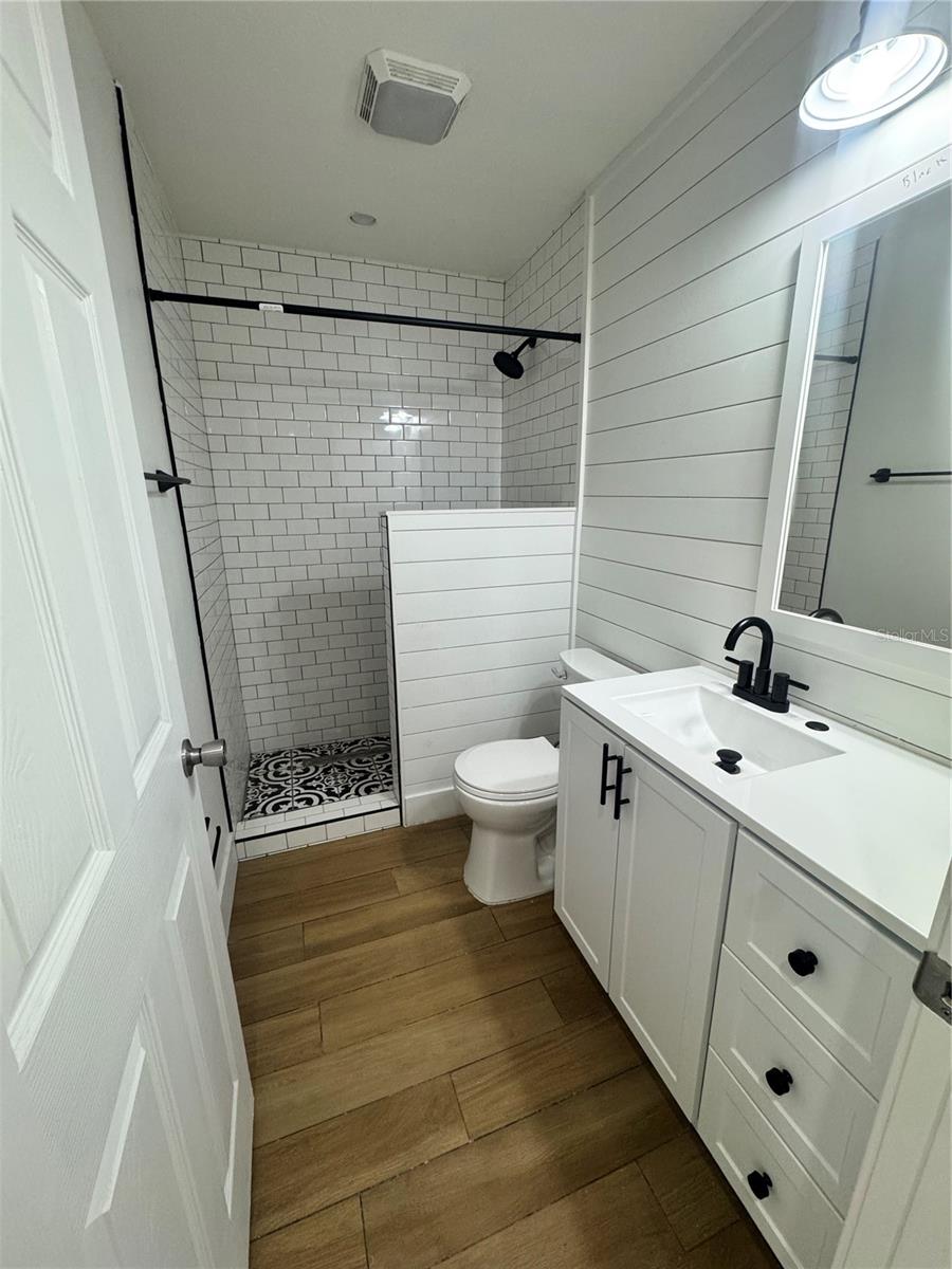 Image 15 of 23 For 2744 Botts Landing Road 1002