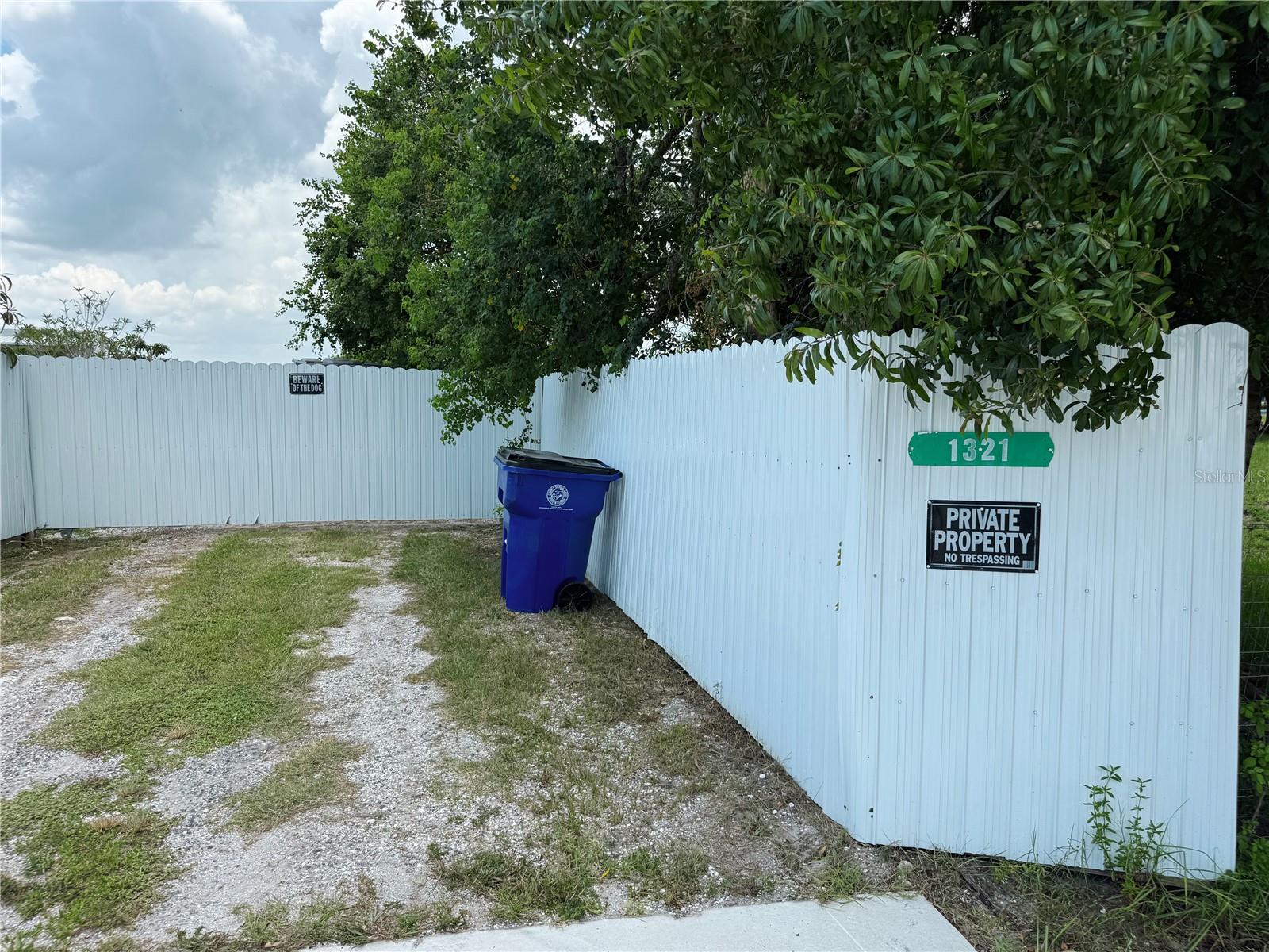 Image 2 of 45 For 1321 Bluff Hammock Road