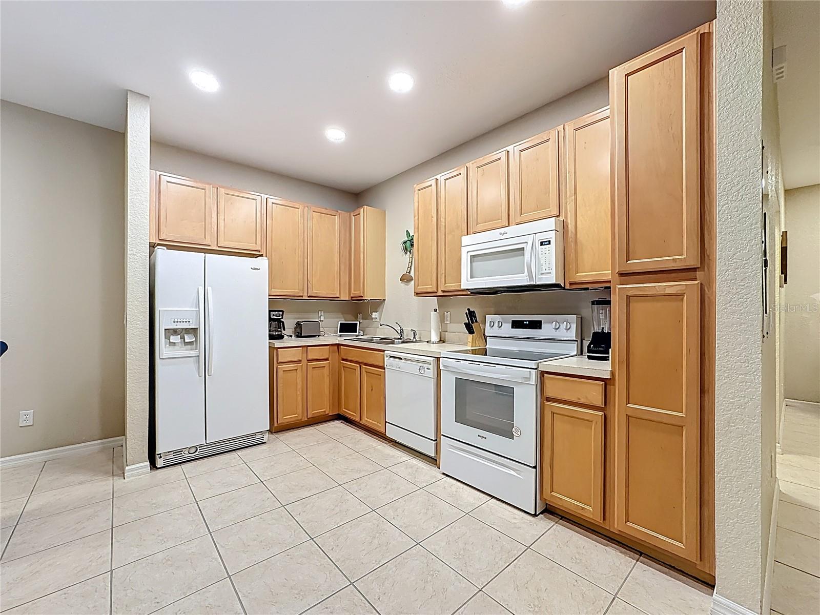 Image 11 of 30 For 2412 Caravelle Circle