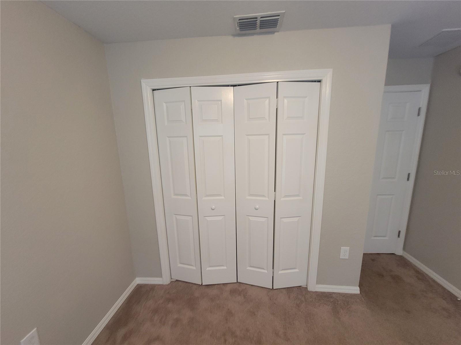 Image 25 of 37 For 4907 Summerfield Circle