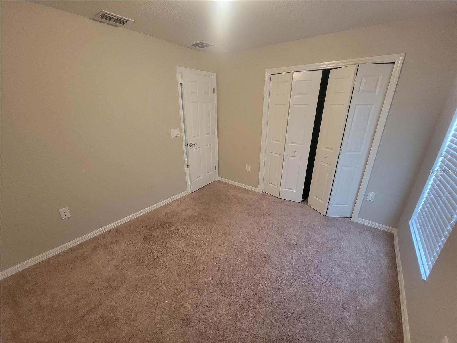 Image 28 of 37 For 4907 Summerfield Circle