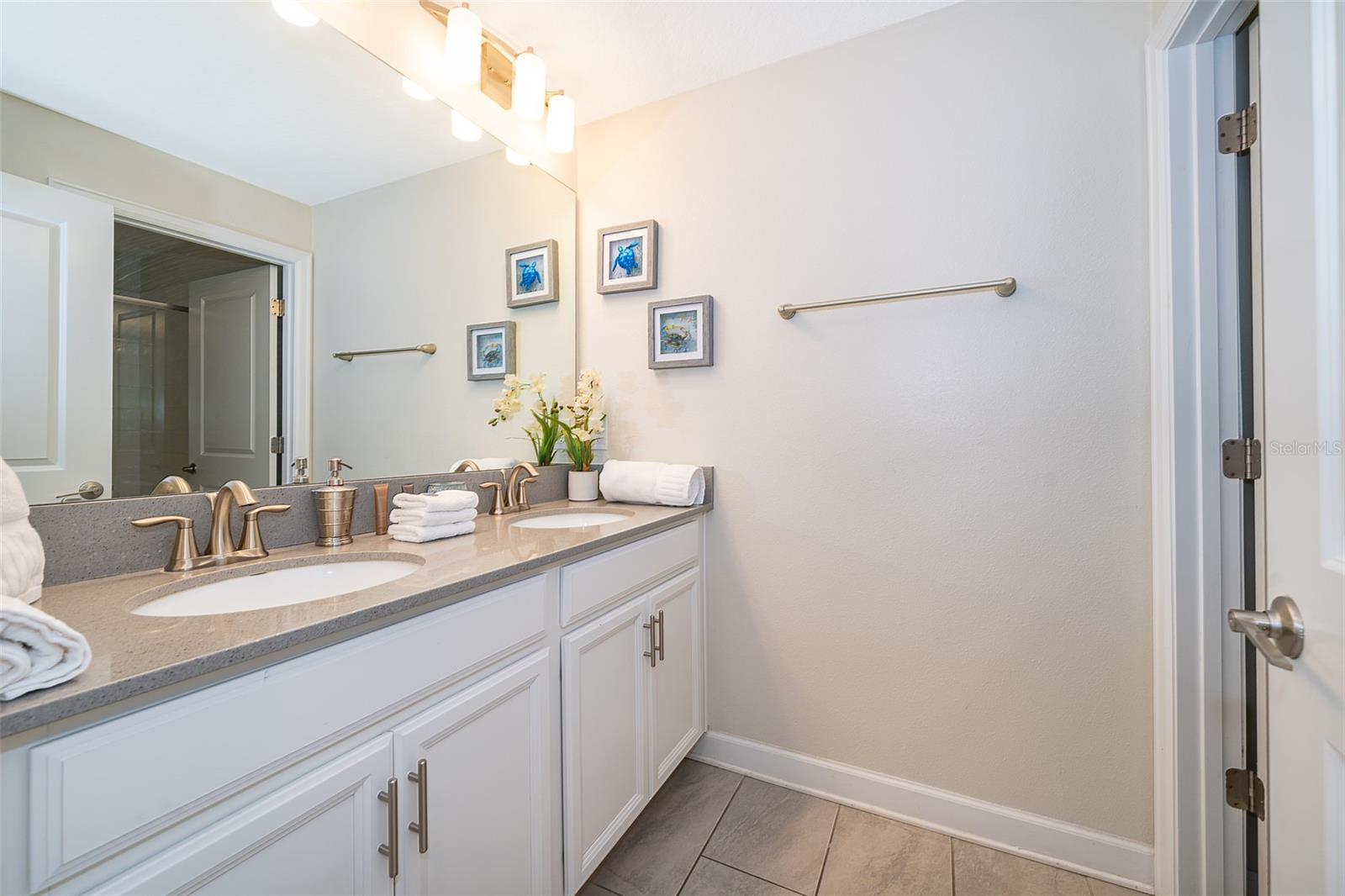 Image 24 of 41 For 4806 Memories Lane