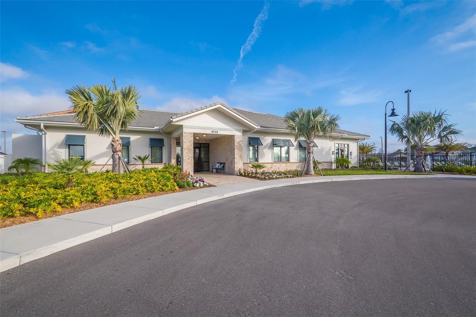 Image 38 of 41 For 4806 Memories Lane