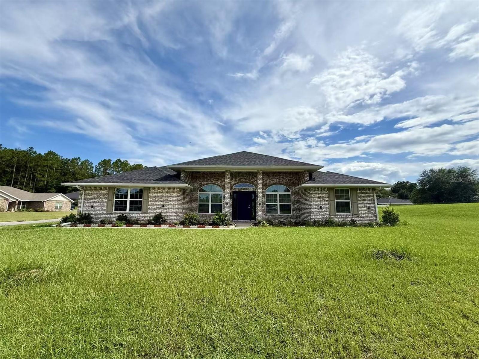 Details for 572 Oakmont Way, LAKE CITY, FL 32055