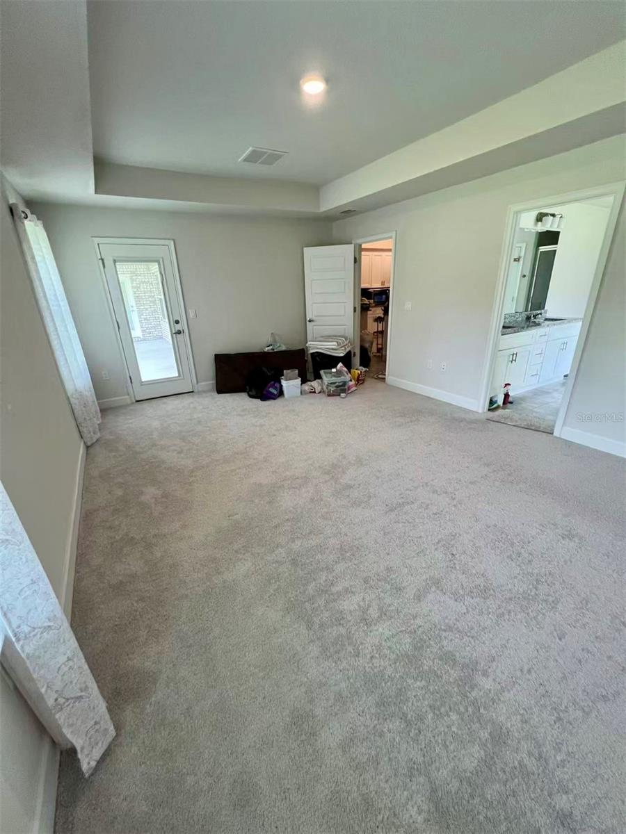 Image 29 of 38 For 572 Oakmont Way