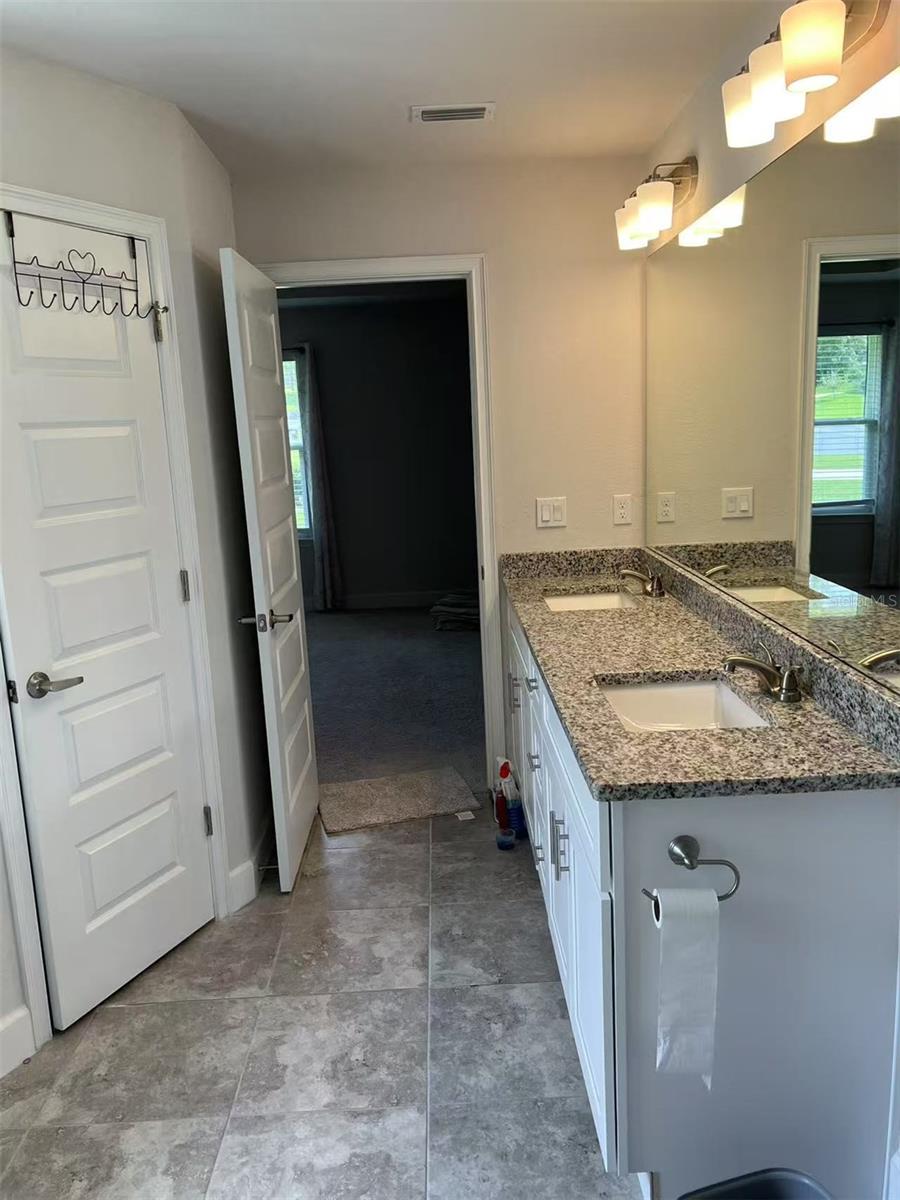 Image 38 of 38 For 572 Oakmont Way