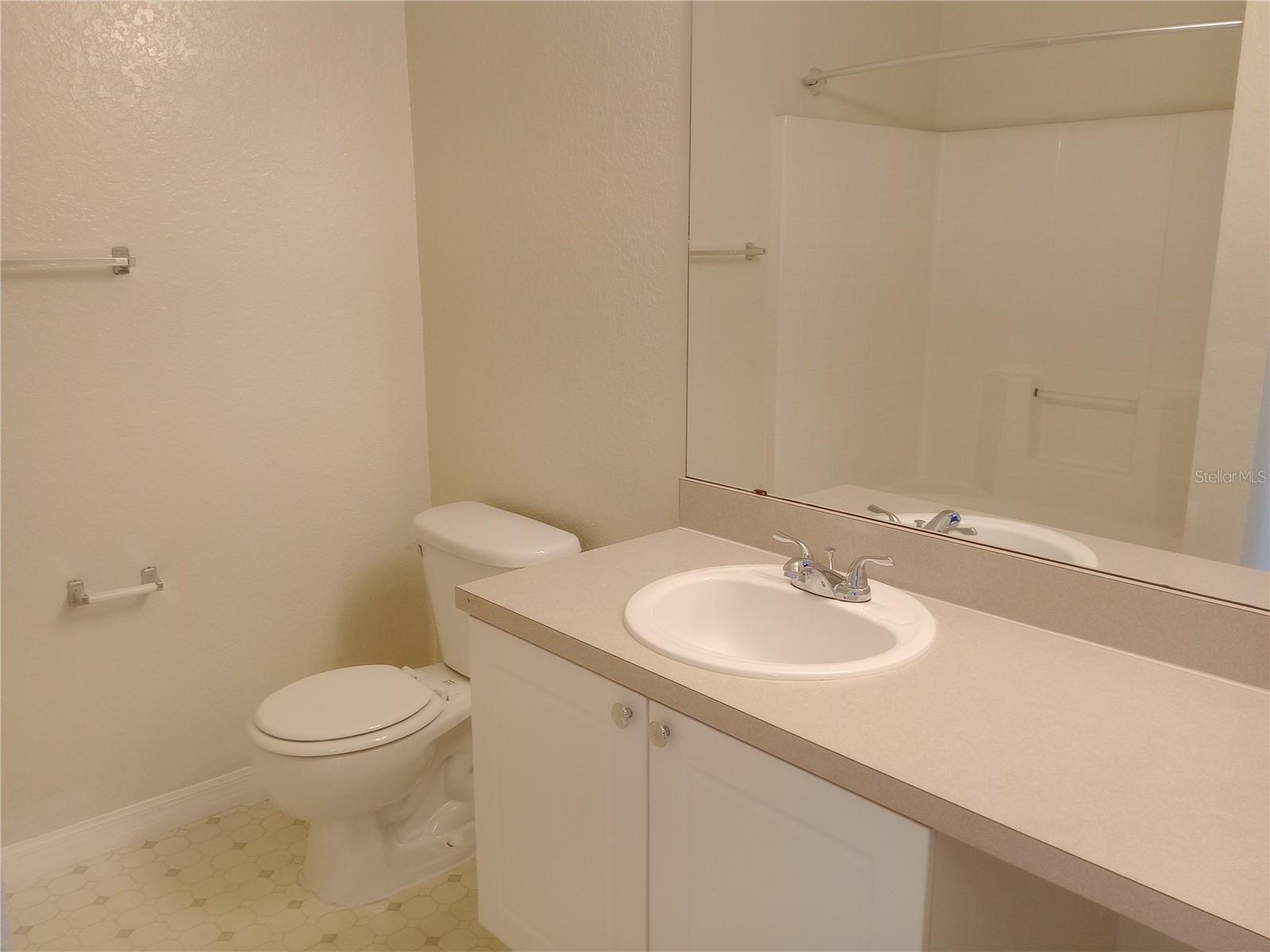 Image 27 of 35 For 821 Grand Regency Point 202