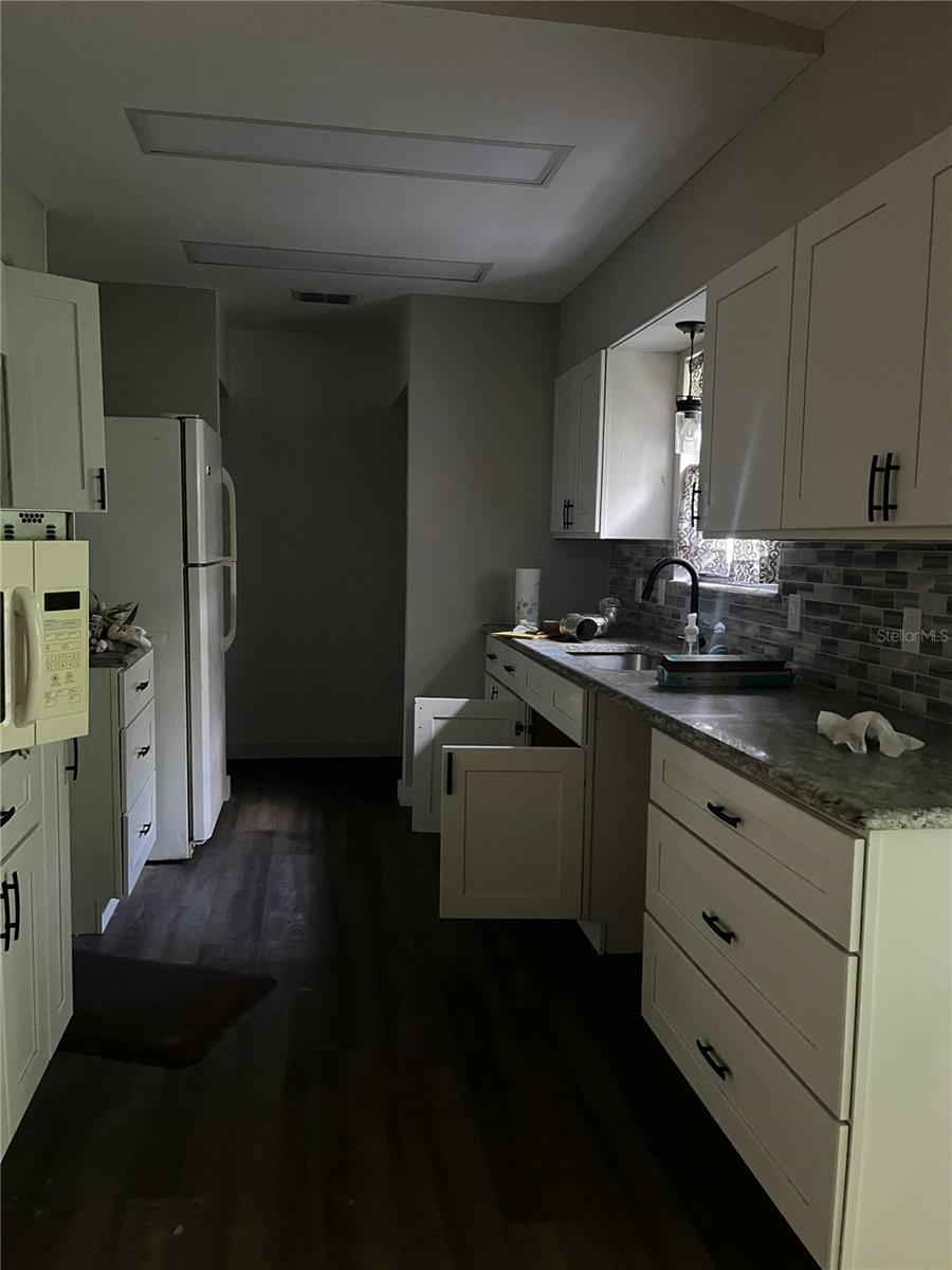 Image 7 of 17 For 3426 Silver Palm Drive