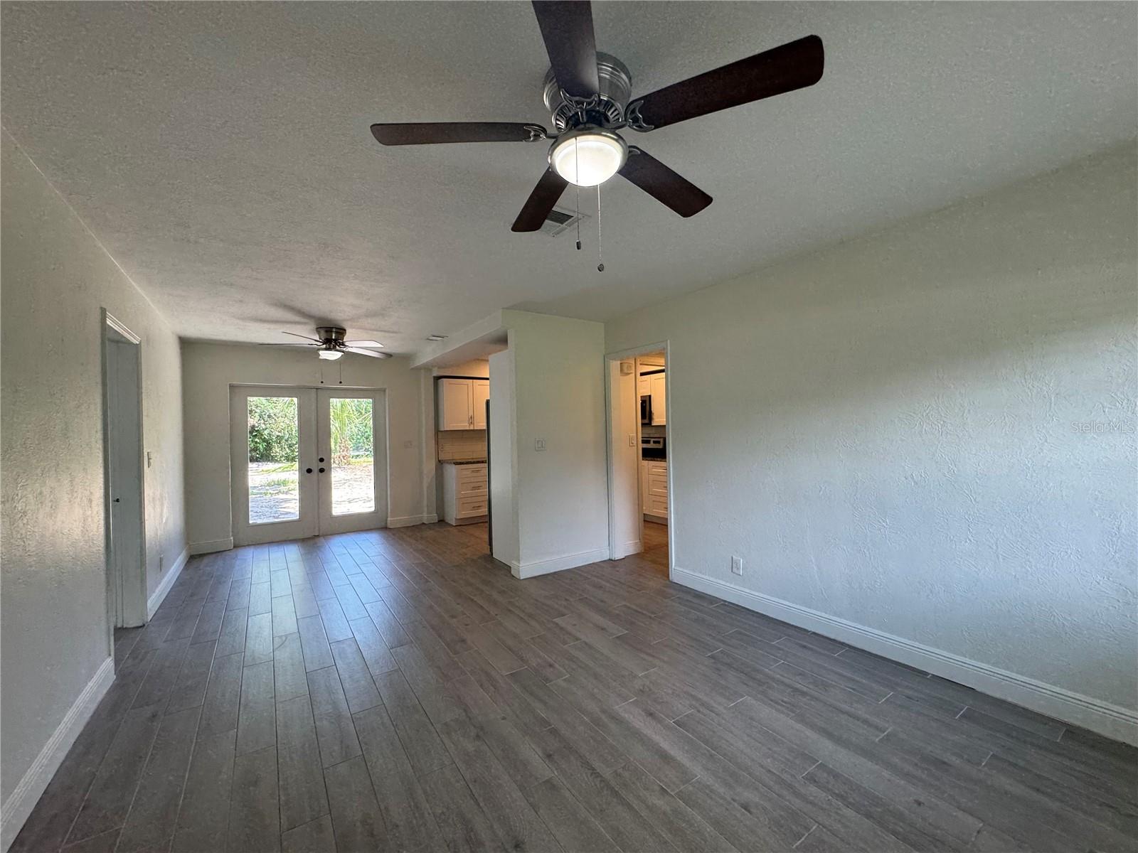 Image 2 of 36 For 1805 Edwin Boulevard