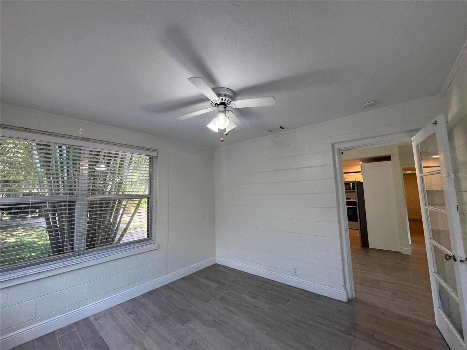 Image 33 of 36 For 1805 Edwin Boulevard